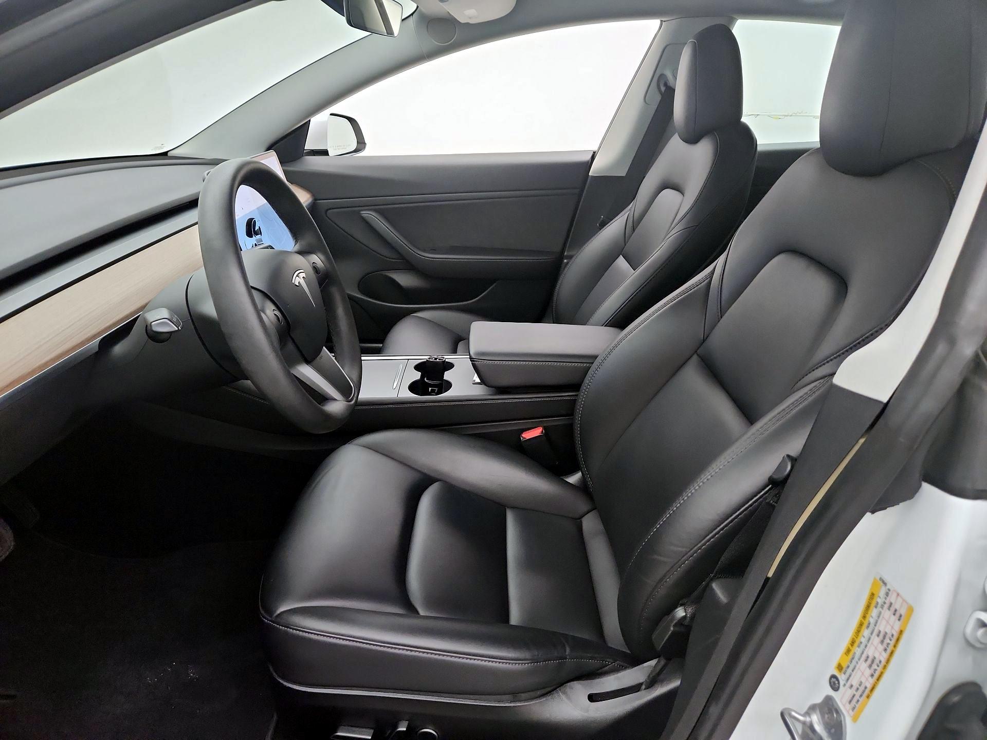 Thumbnail: 2021 Tesla Model 3 - 11