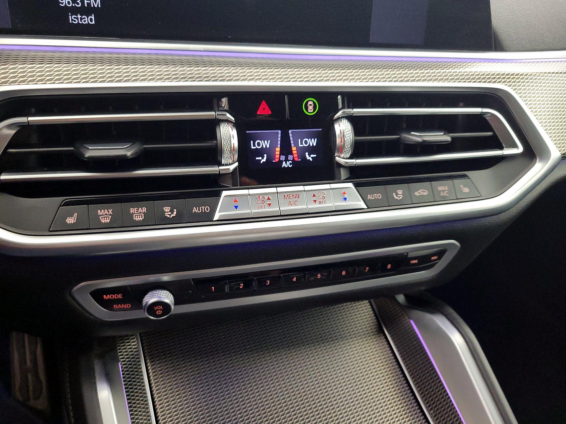 Thumbnail: 2023 BMW X6 - 17