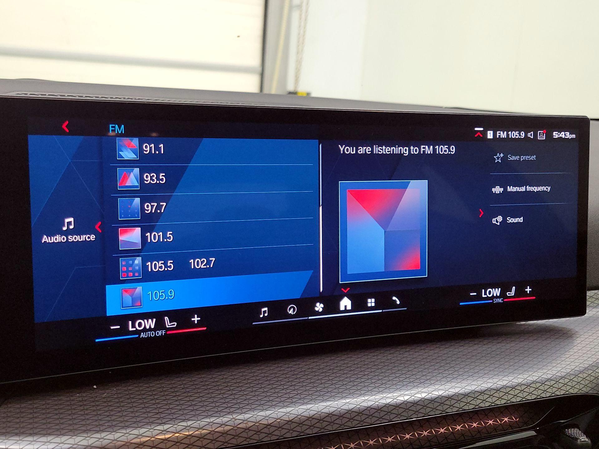 Thumbnail: 2025 BMW M4 - 16