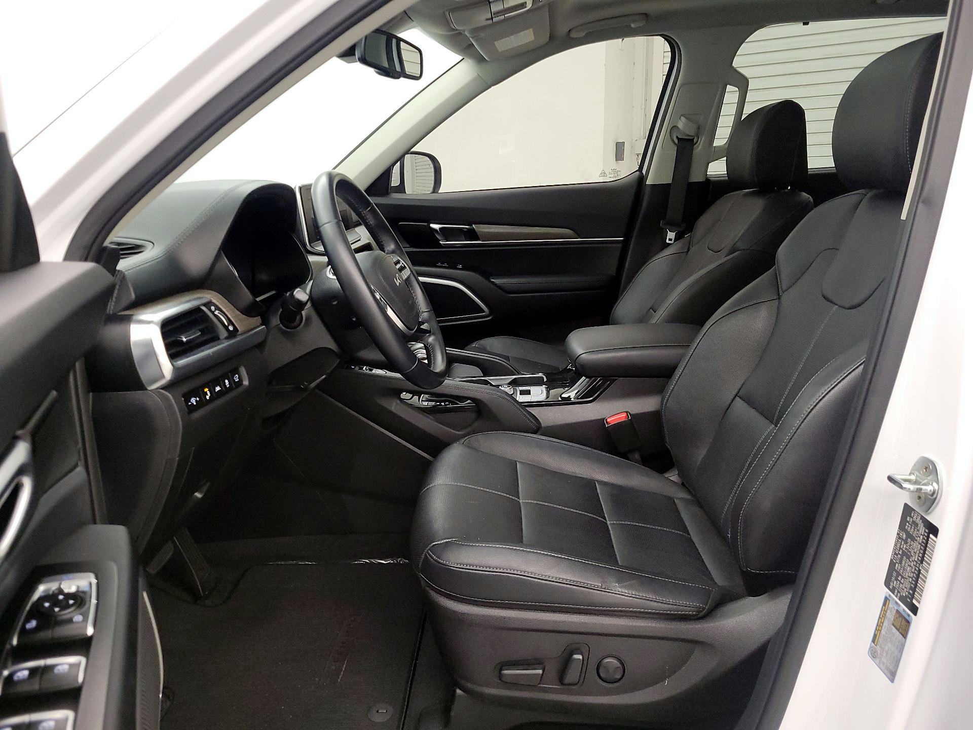 Thumbnail: 2022 Kia Telluride - 11