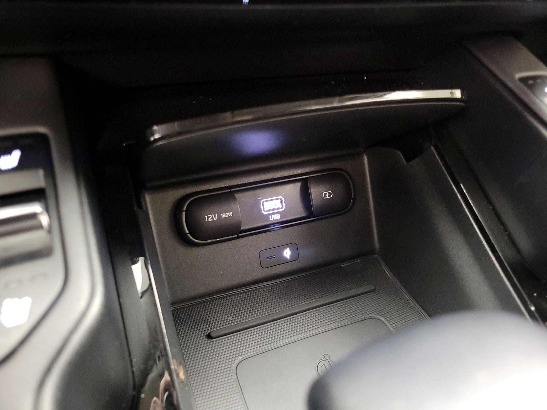 Thumbnail: 2022 Kia Telluride - 19