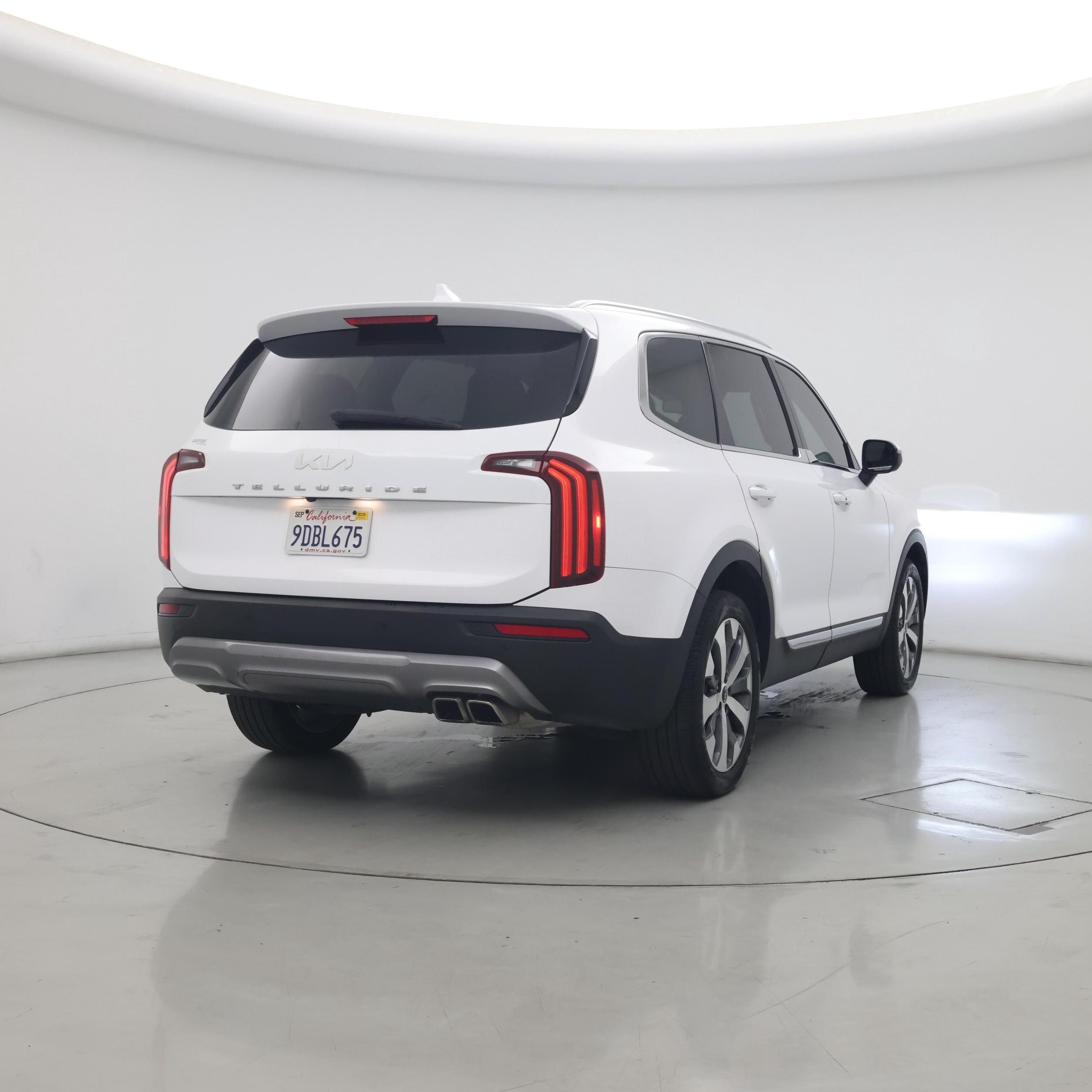 Thumbnail: 2022 Kia Telluride - 8