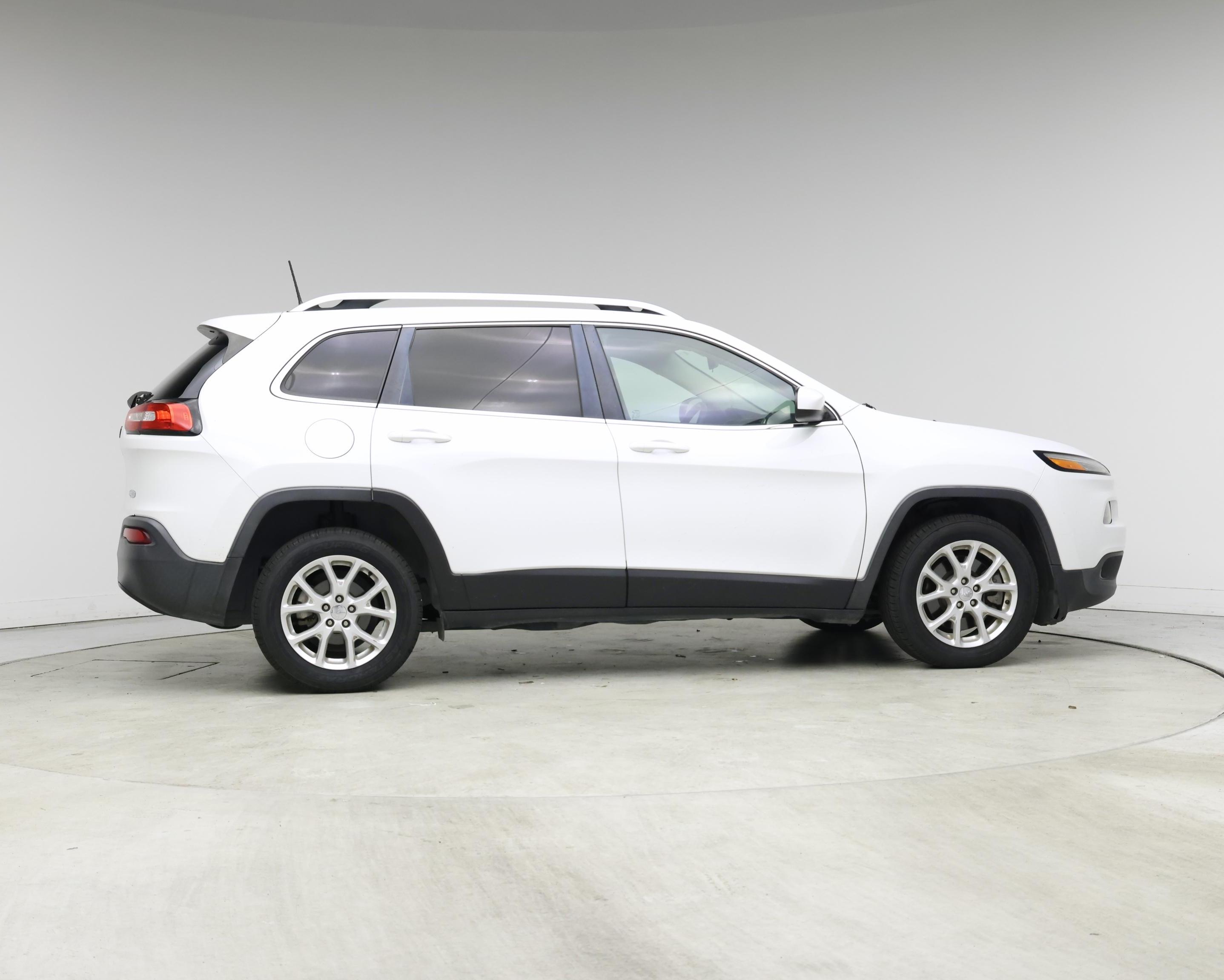 Thumbnail: 2017 Jeep Cherokee - 7