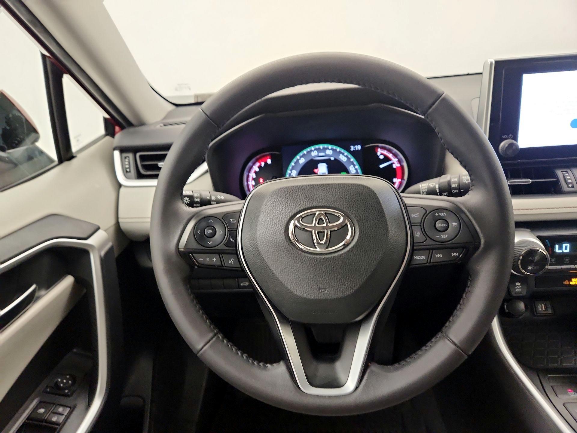 Thumbnail: 2023 Toyota RAV4 - 10