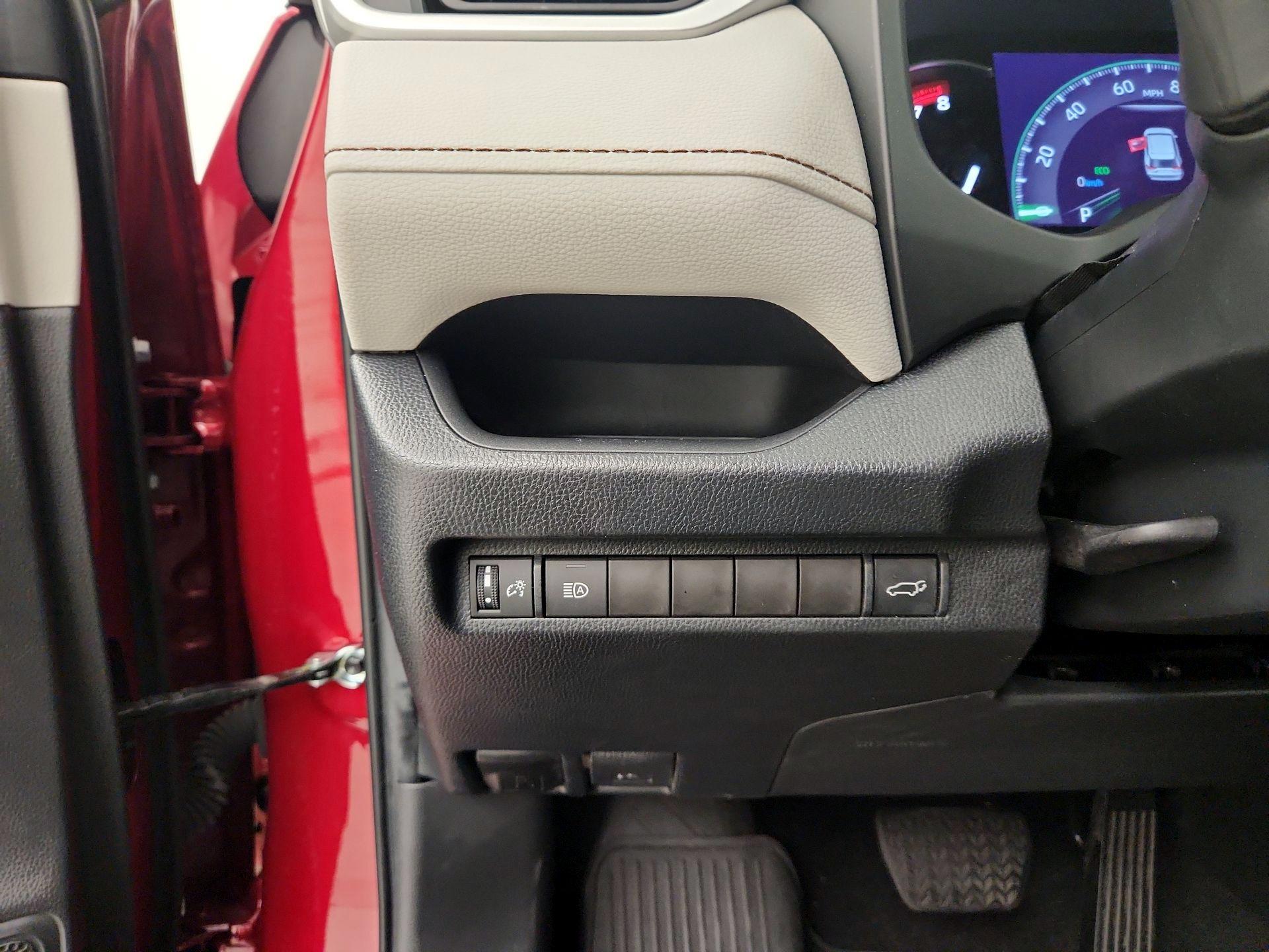 Thumbnail: 2023 Toyota RAV4 - 13