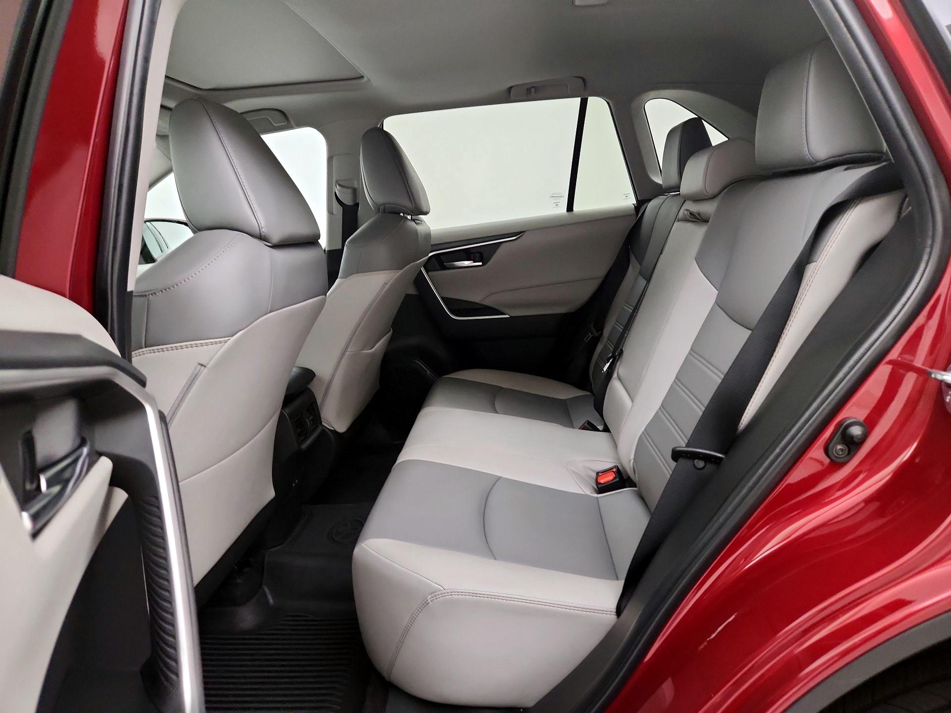 Thumbnail: 2023 Toyota RAV4 - 20