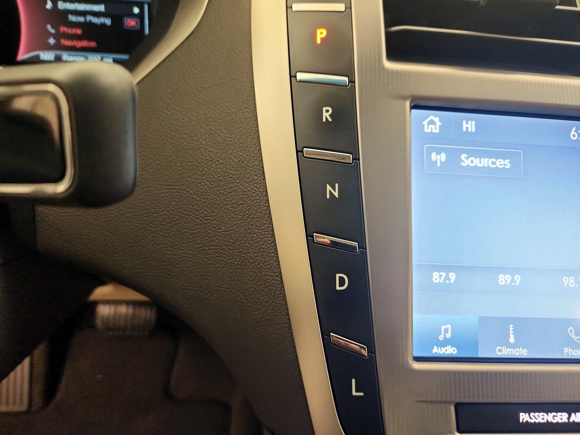 Thumbnail: 2020 Lincoln MKZ - 18