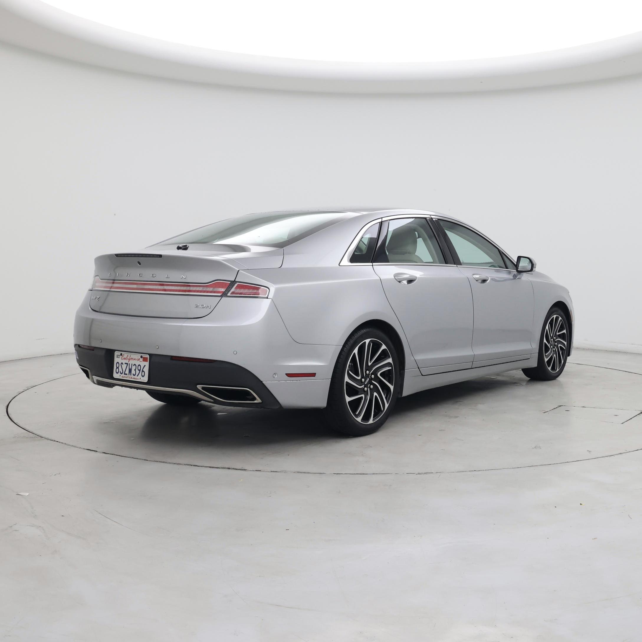 Thumbnail: 2020 Lincoln MKZ - 8