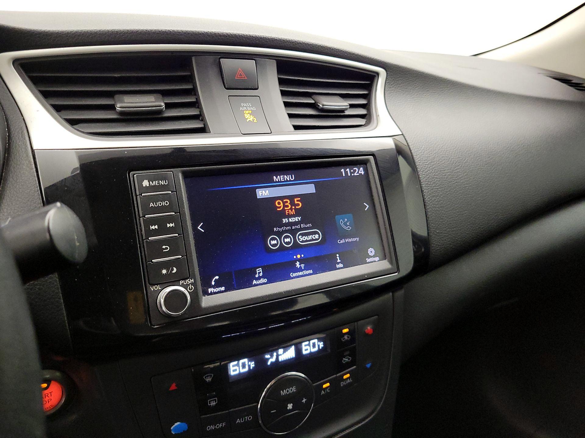 Thumbnail: 2019 Nissan Sentra - 15