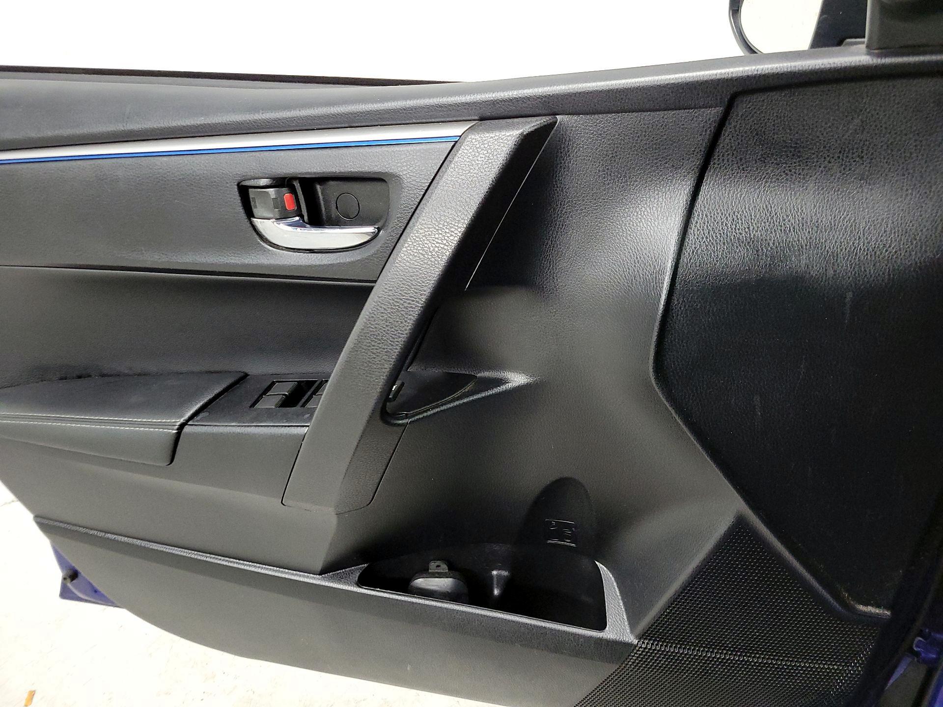 Thumbnail: 2014 Toyota Corolla - 12