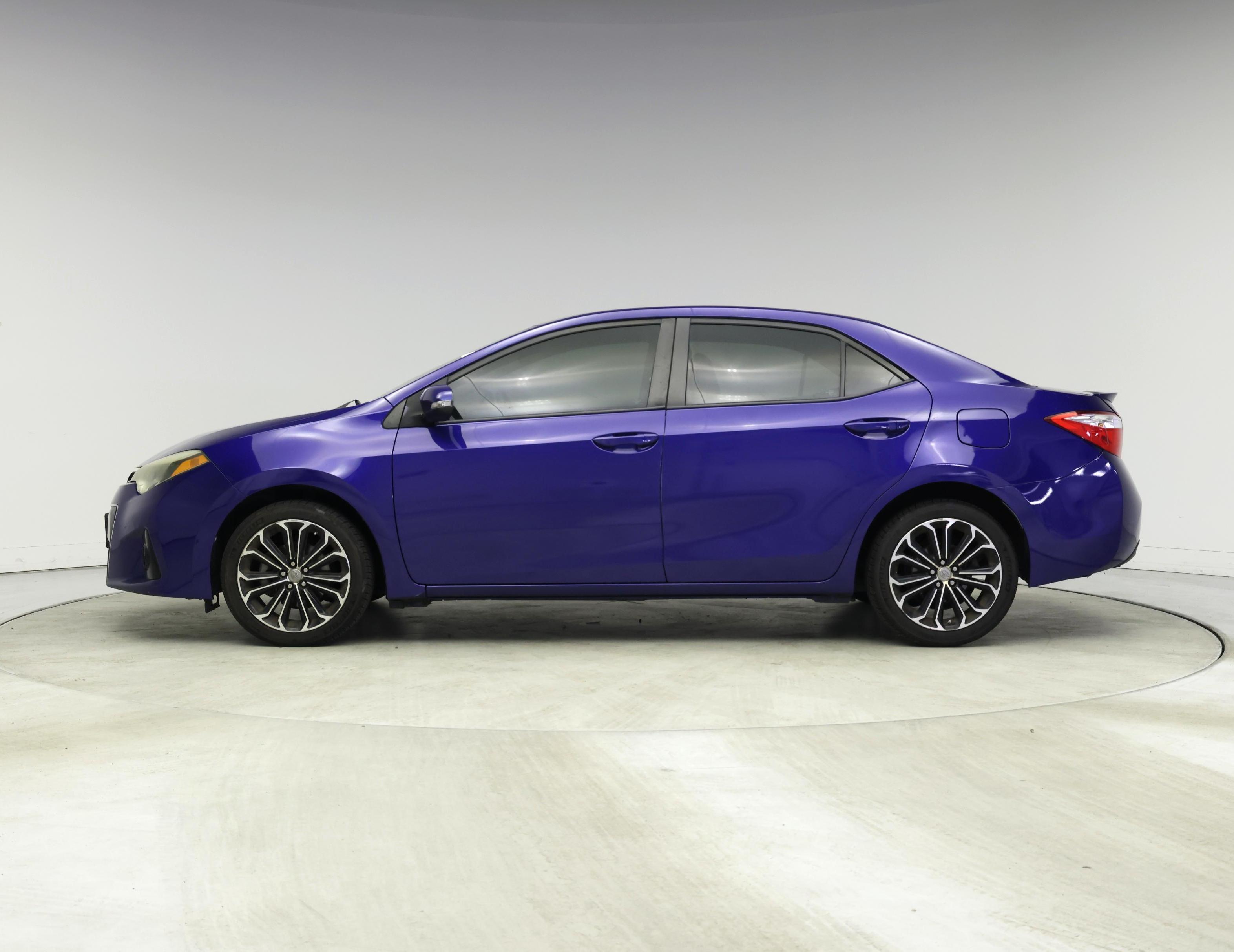 Thumbnail: 2014 Toyota Corolla - 3