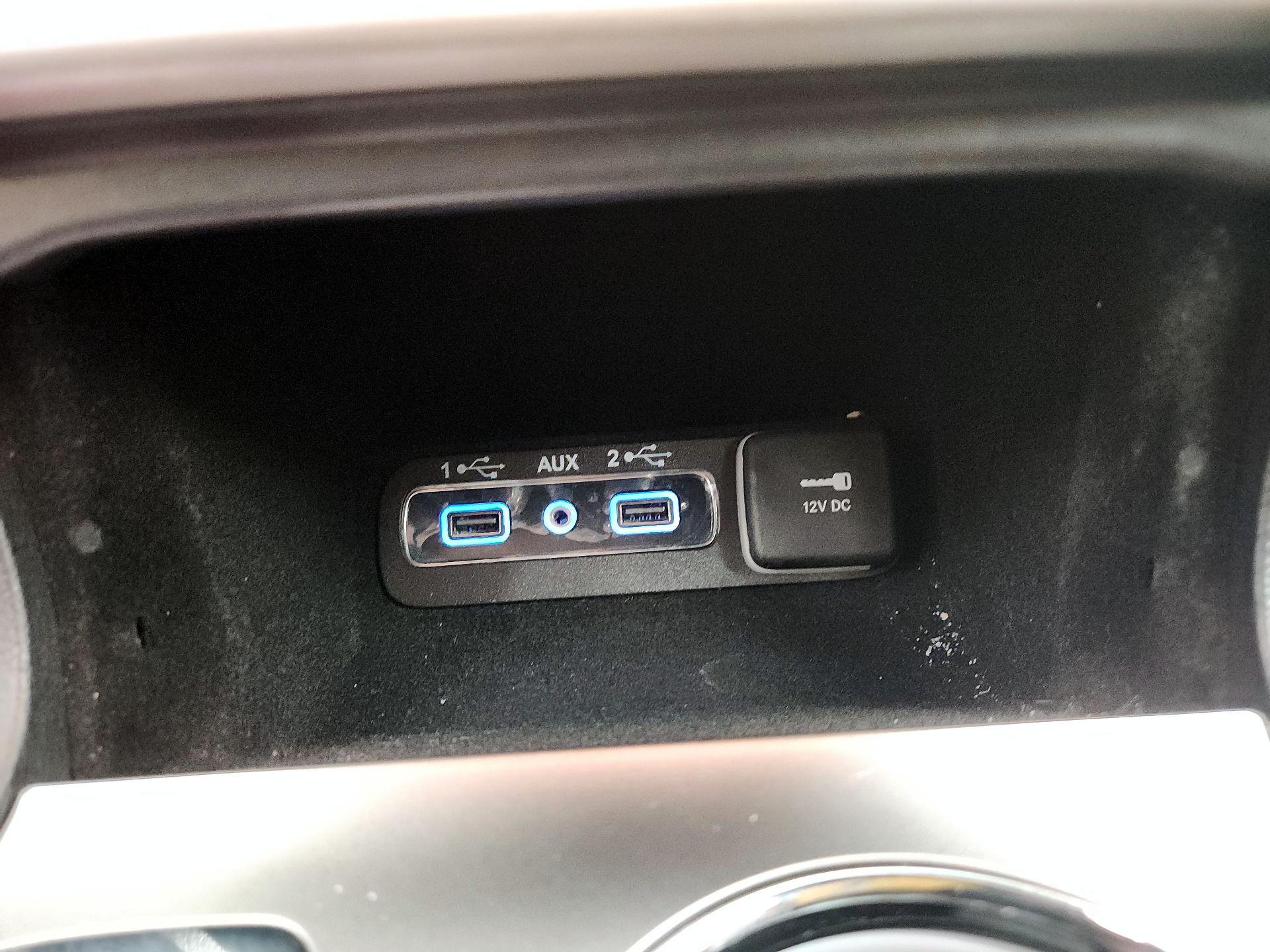 Thumbnail: 2019 Jeep Grand Cherokee - 18