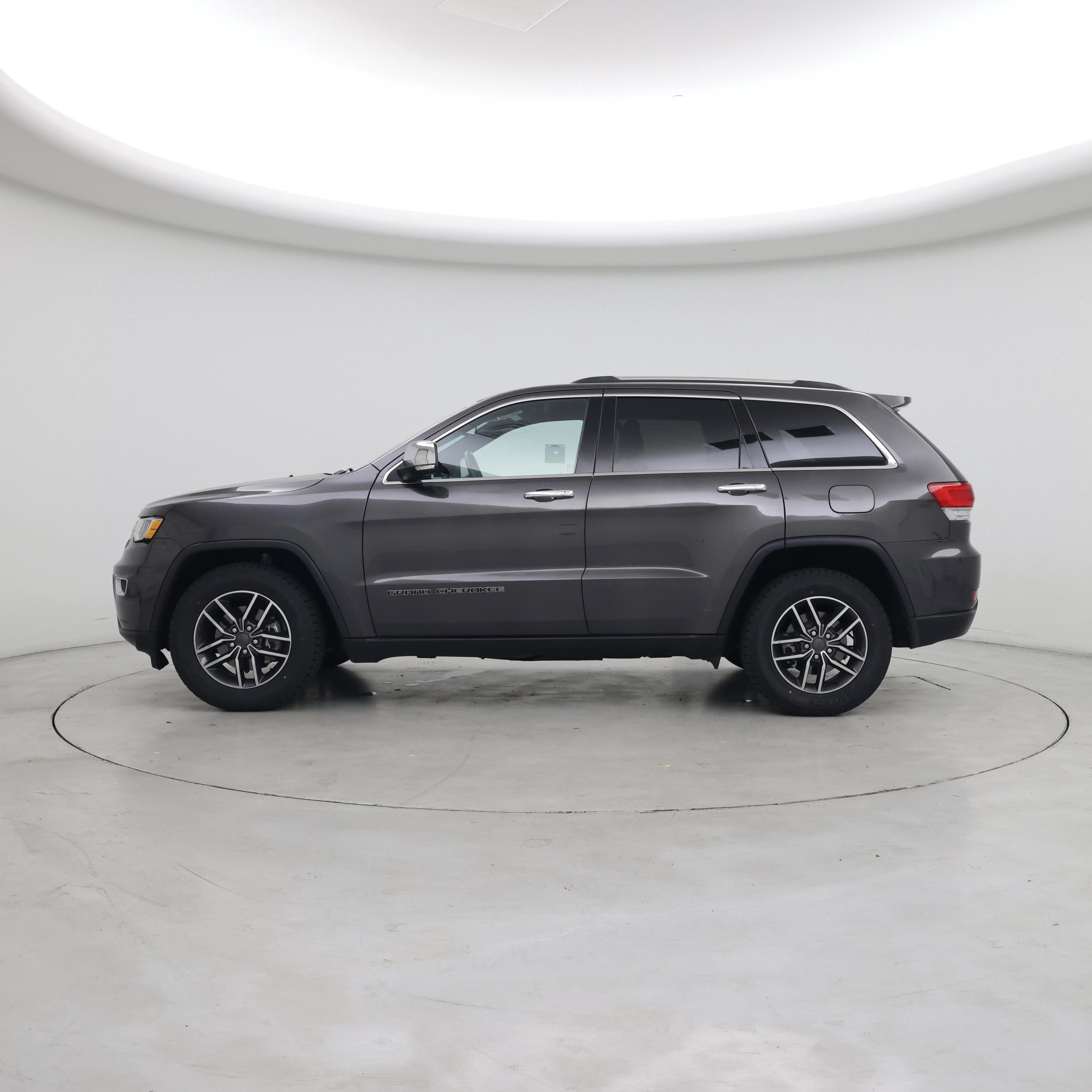 Thumbnail: 2019 Jeep Grand Cherokee - 3