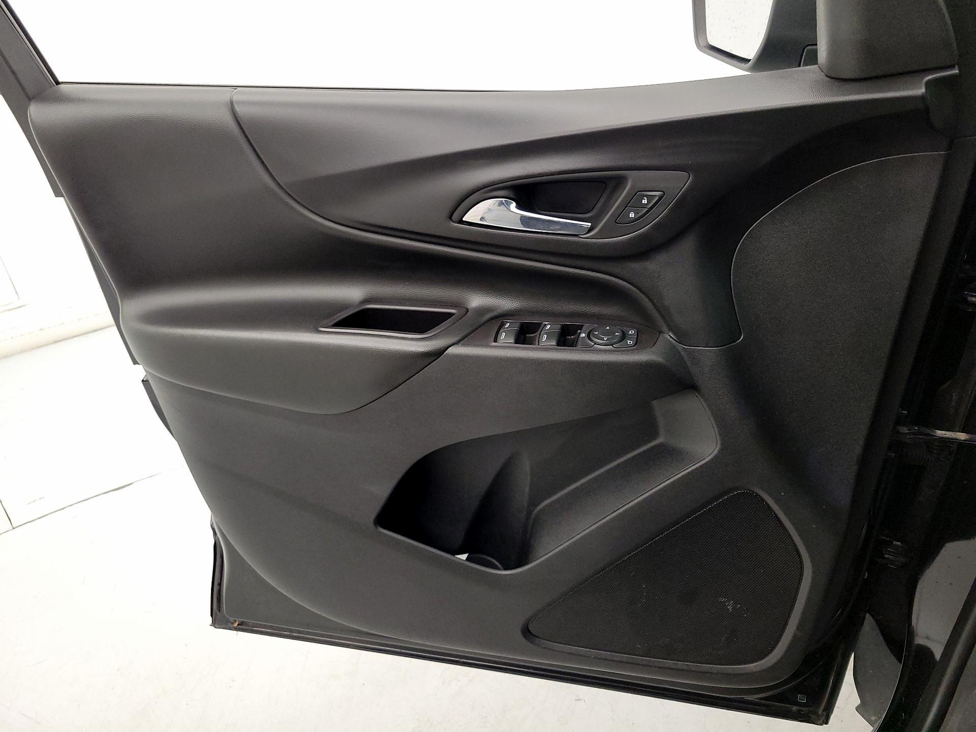 Thumbnail: 2020 Chevrolet Equinox - 12