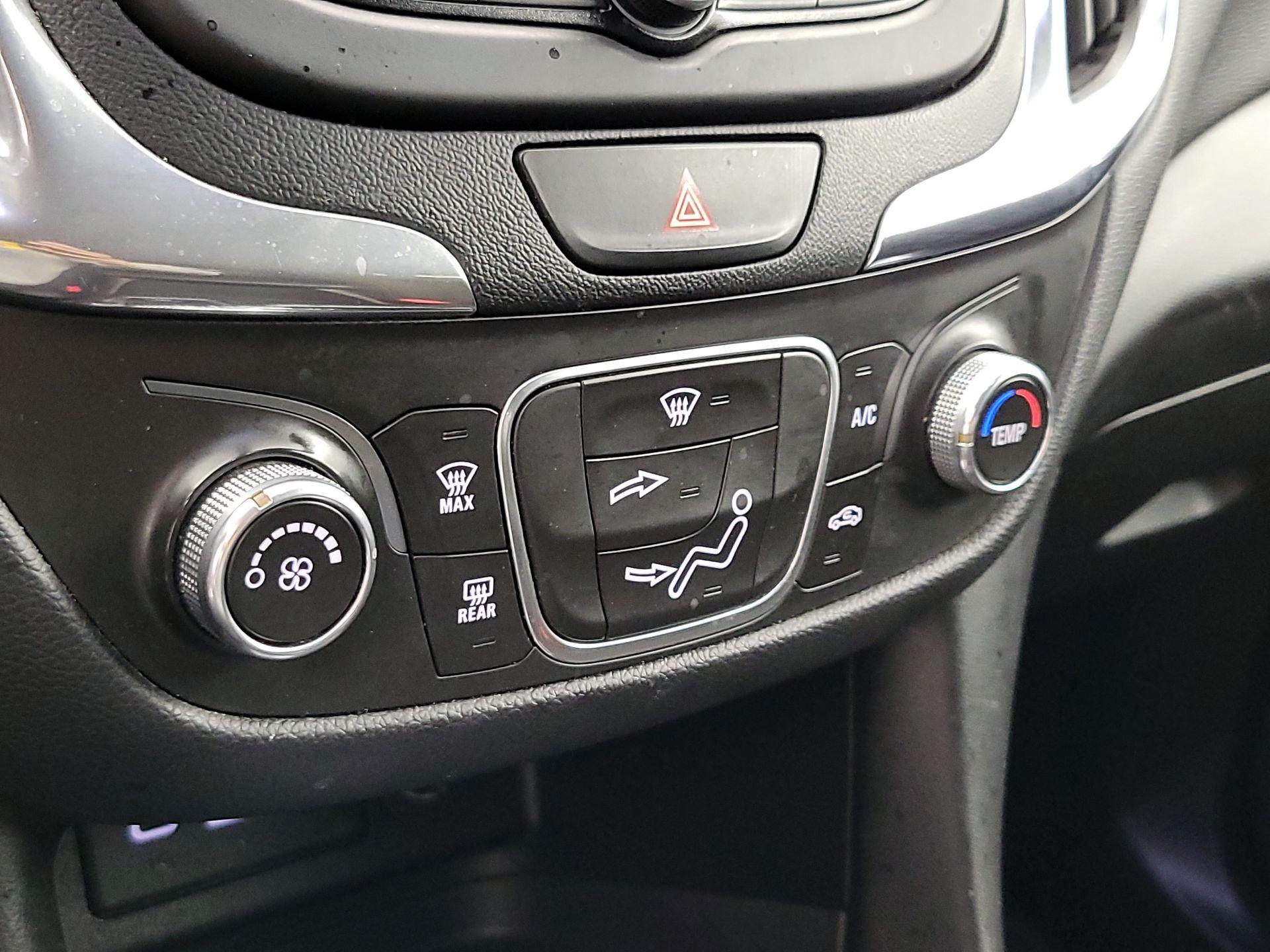 Thumbnail: 2020 Chevrolet Equinox - 16