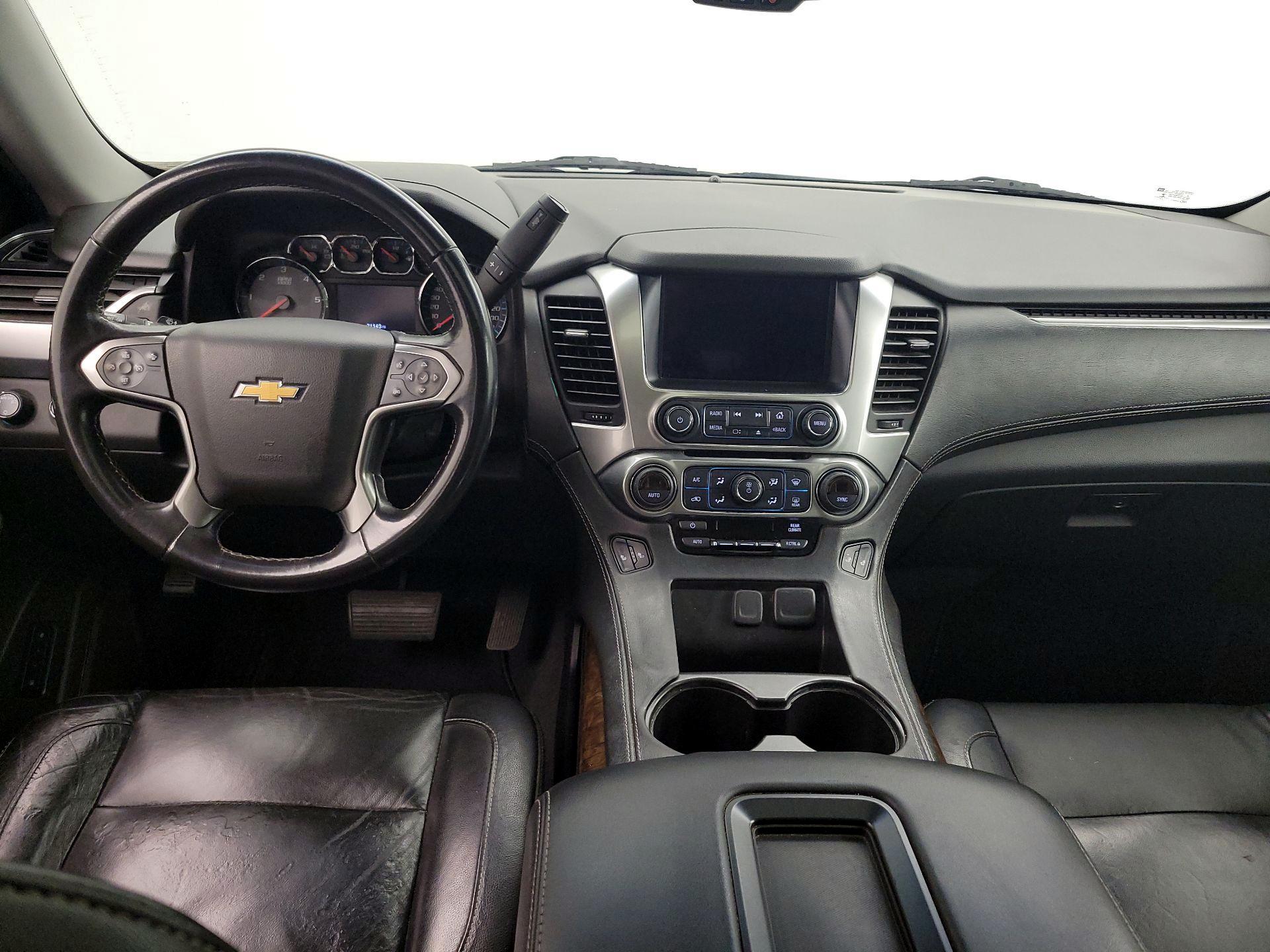 Thumbnail: 2019 Chevrolet Suburban - 9