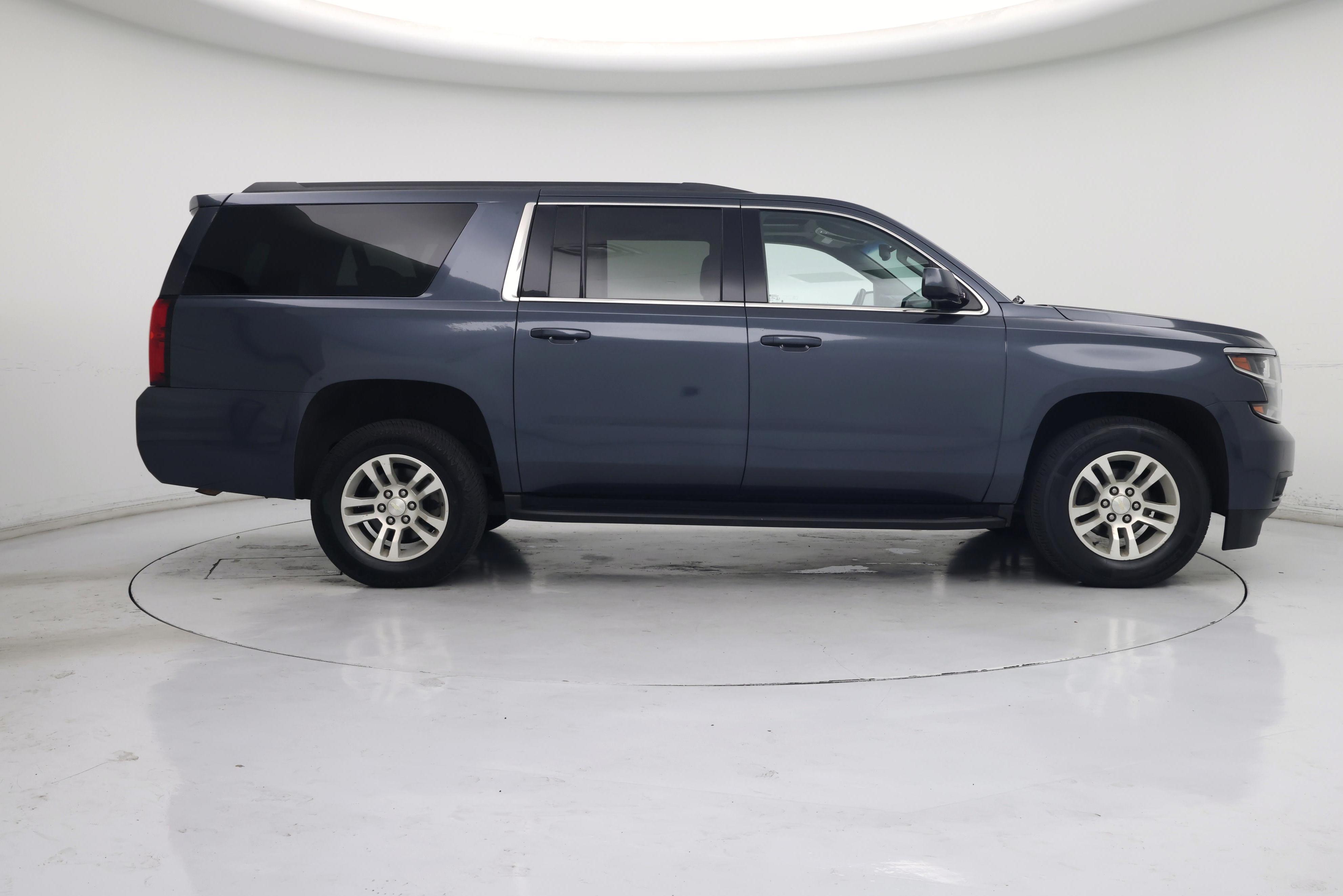 Thumbnail: 2019 Chevrolet Suburban - 7