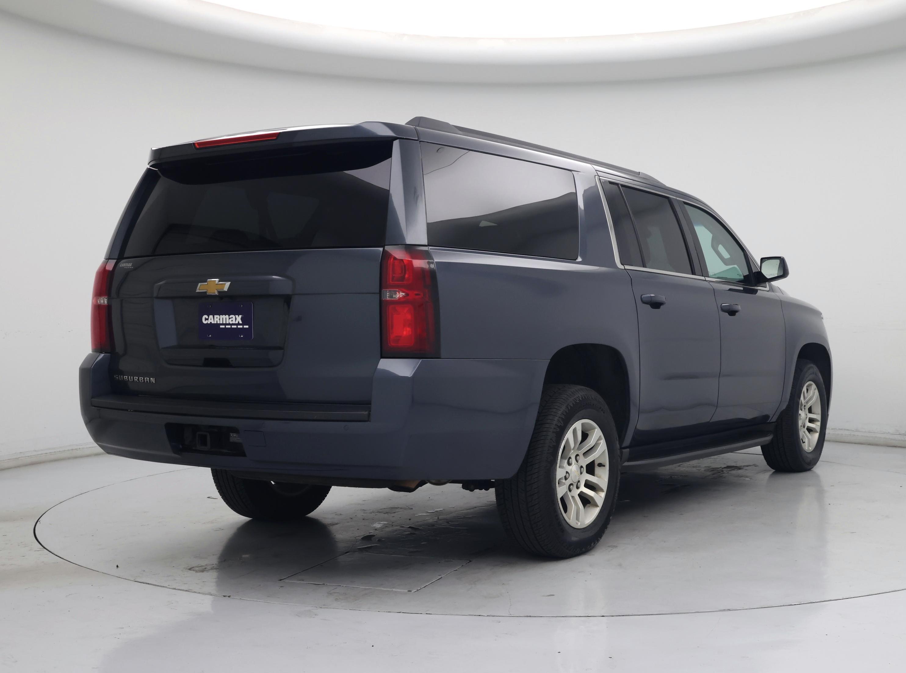 Thumbnail: 2019 Chevrolet Suburban - 8