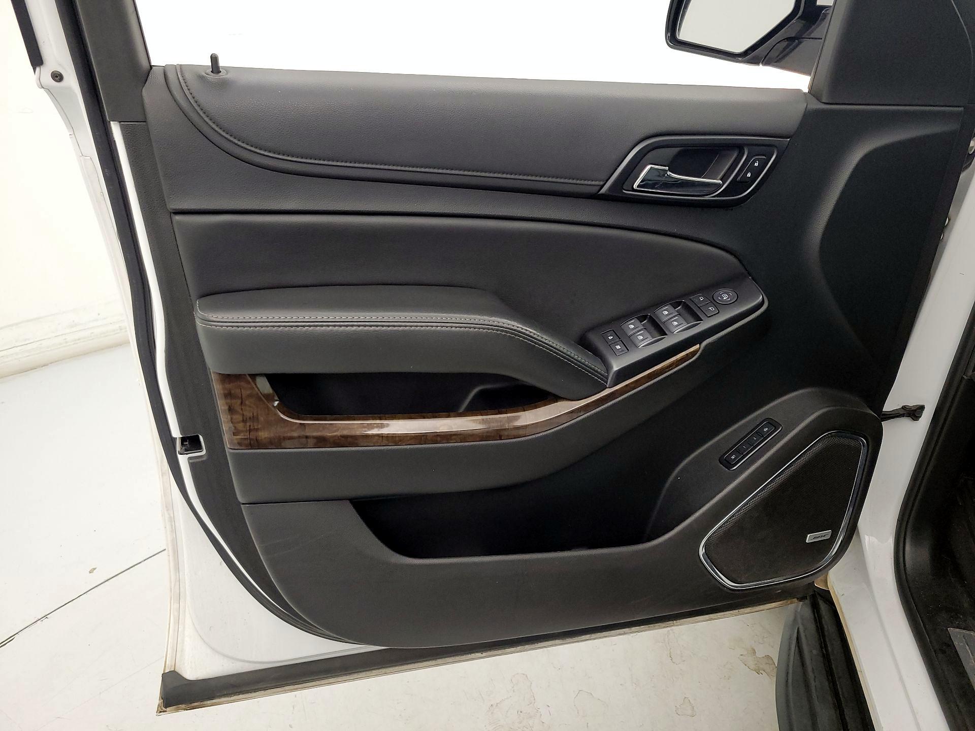 Thumbnail: 2019 Chevrolet Suburban - 12