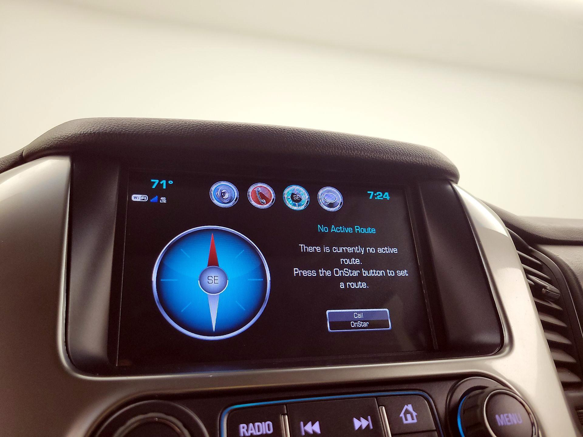 Thumbnail: 2019 Chevrolet Suburban - 14