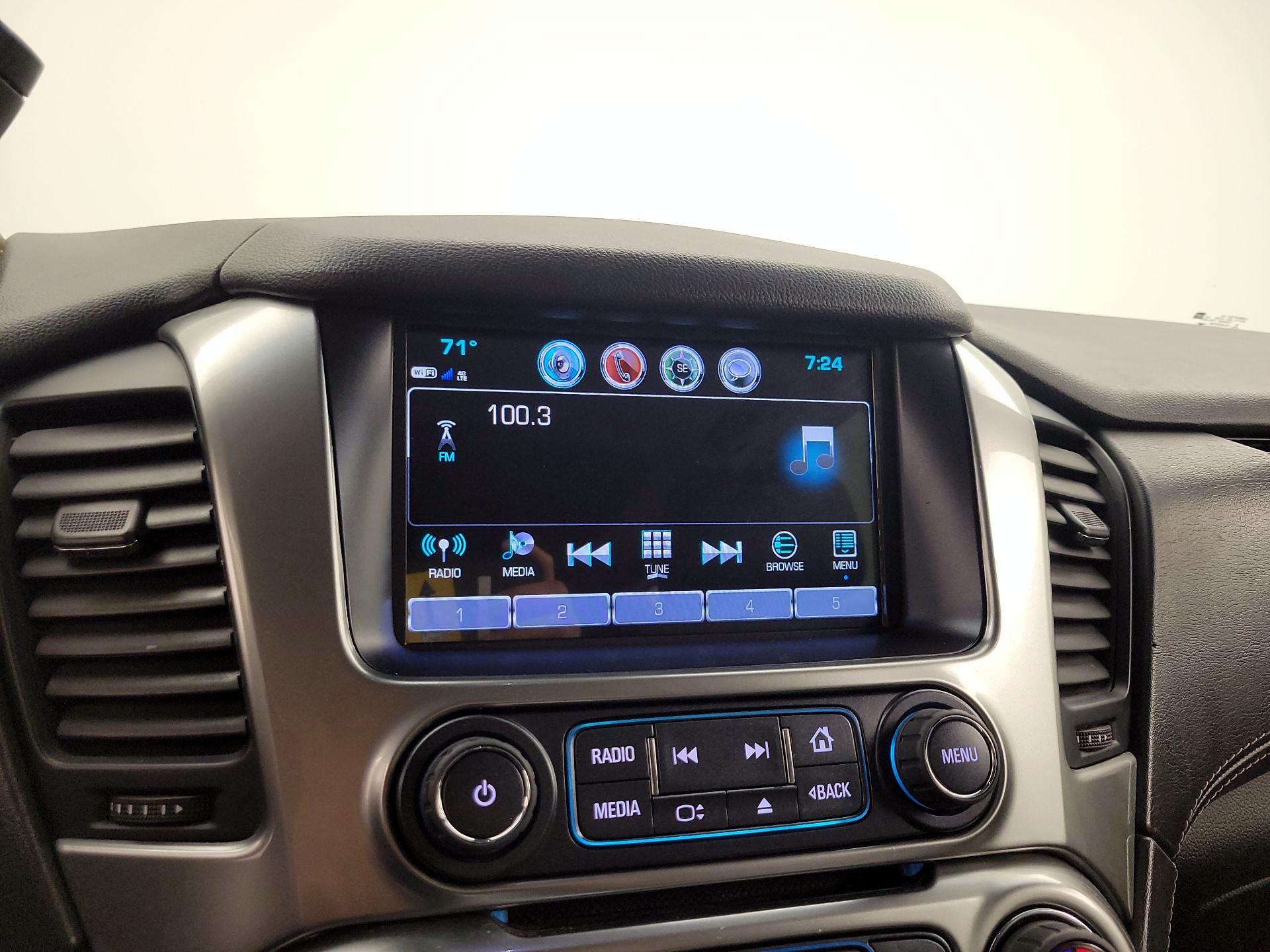 Thumbnail: 2019 Chevrolet Suburban - 16