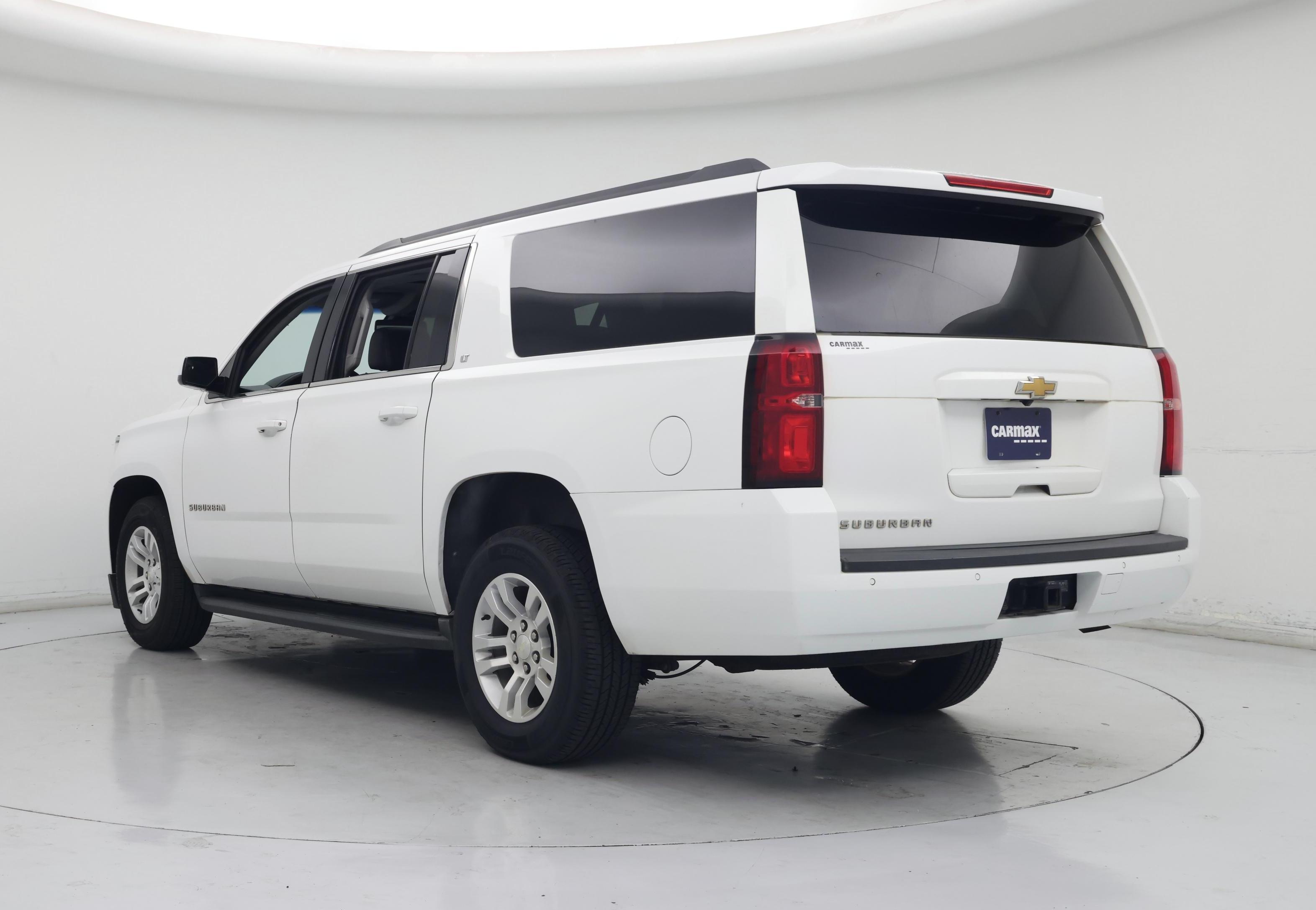 Thumbnail: 2019 Chevrolet Suburban - 2