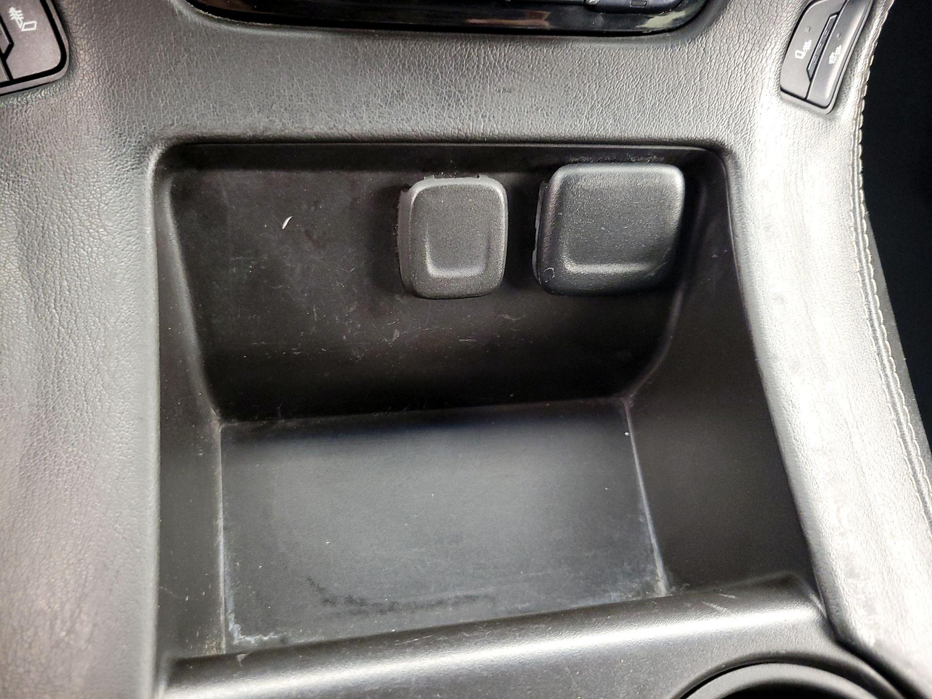 Thumbnail: 2019 Chevrolet Suburban - 19