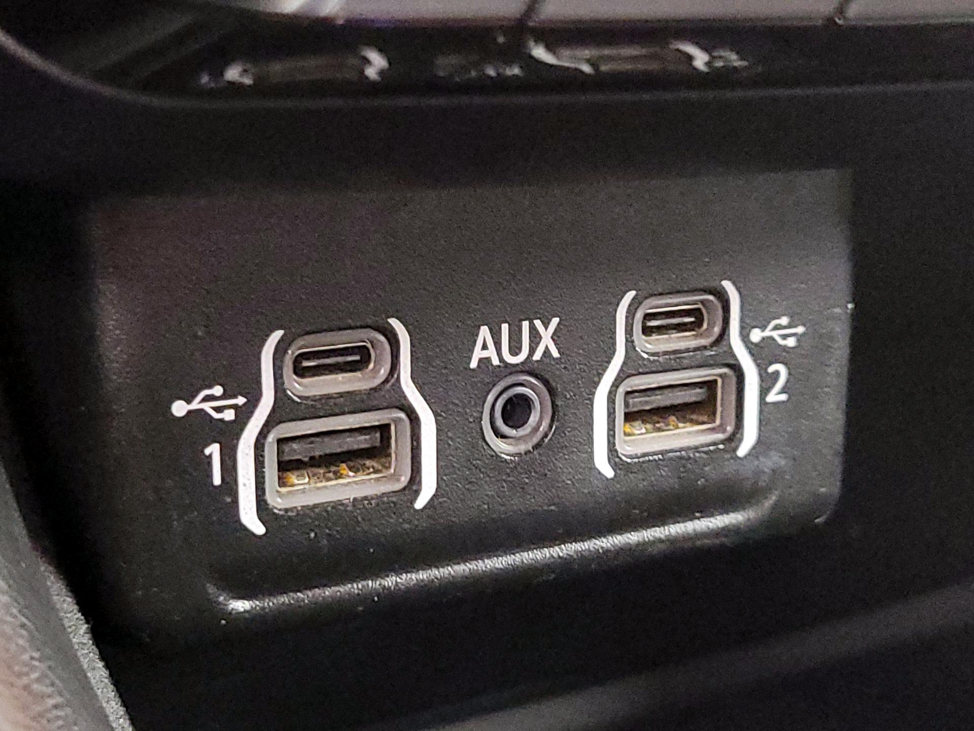 Thumbnail: 2022 Dodge Durango - 18