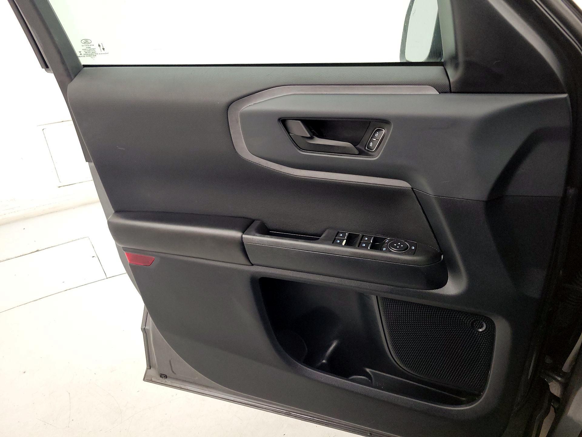 Thumbnail: 2021 Ford Bronco Sport - 12