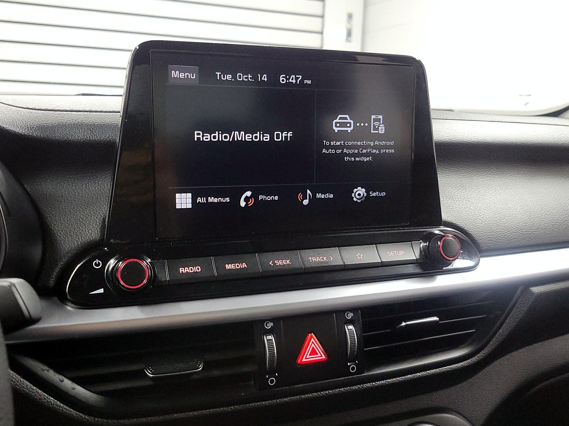 Thumbnail: 2023 Kia Forte - 15