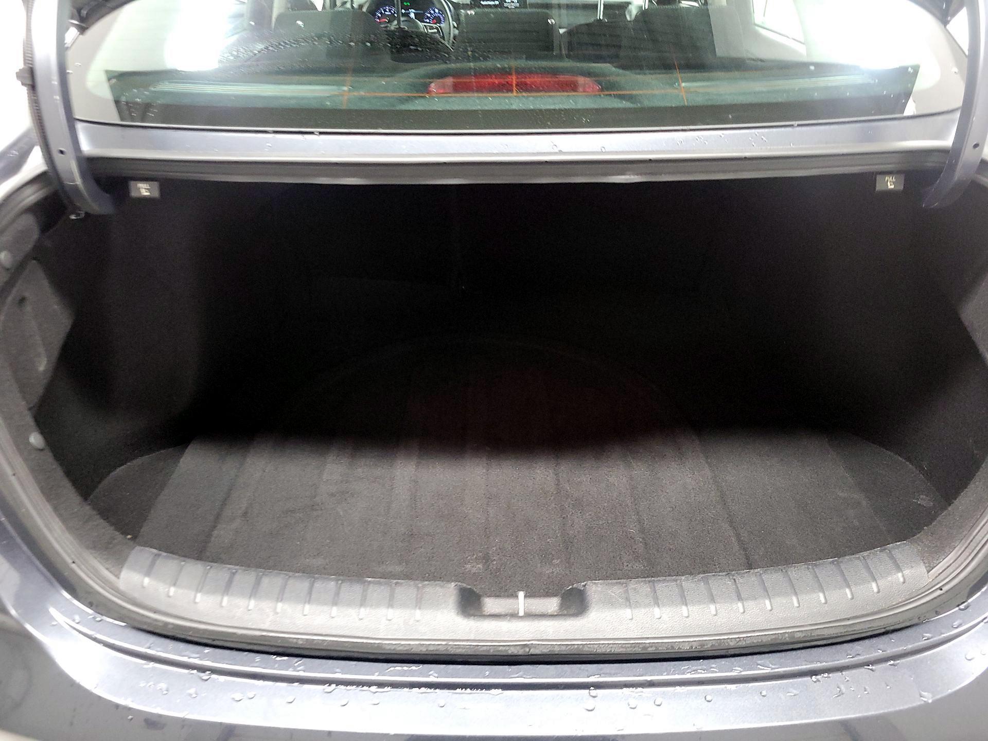 Thumbnail: 2023 Kia Forte - 20