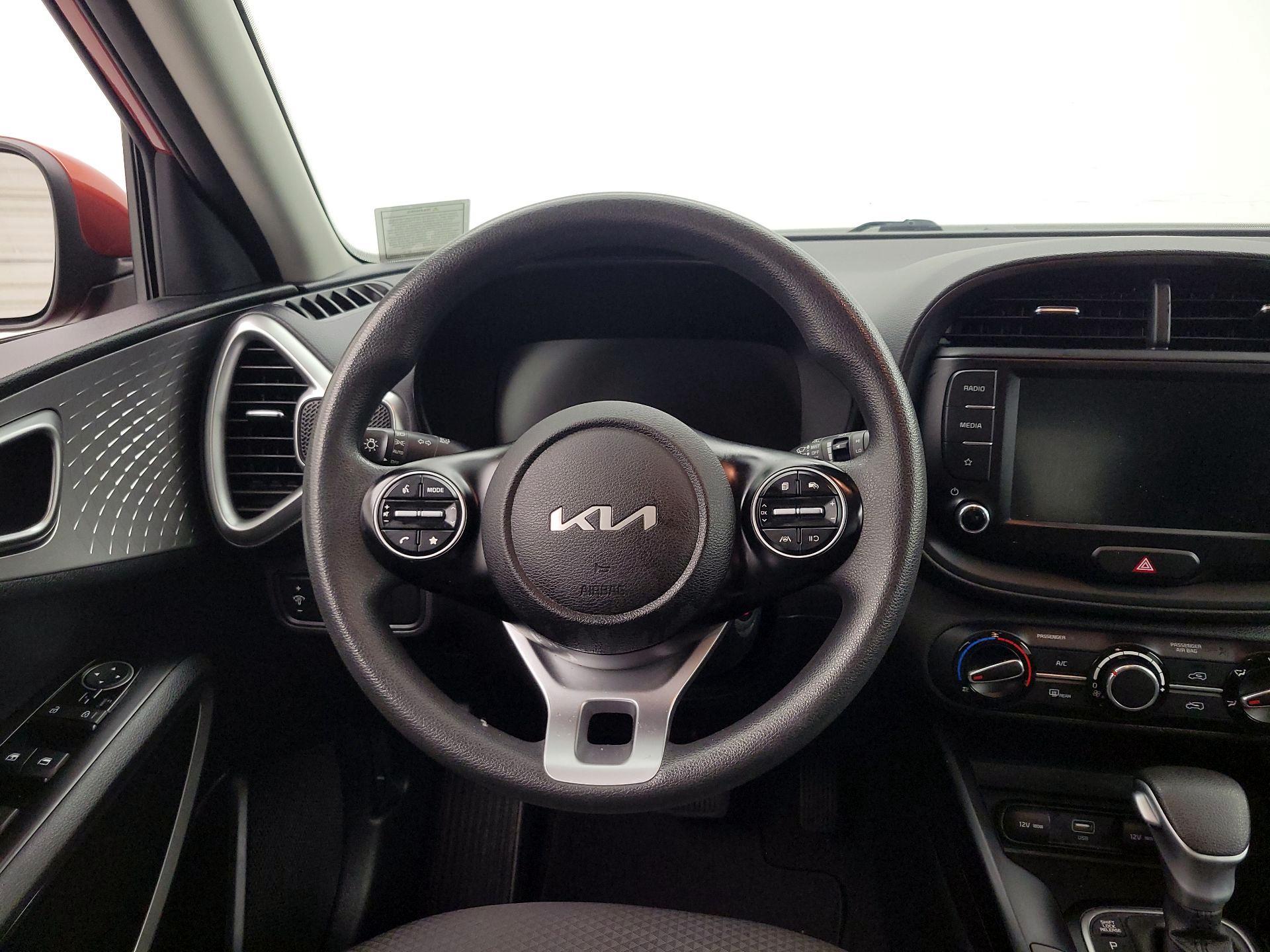 Thumbnail: 2023 Kia Soul - 10