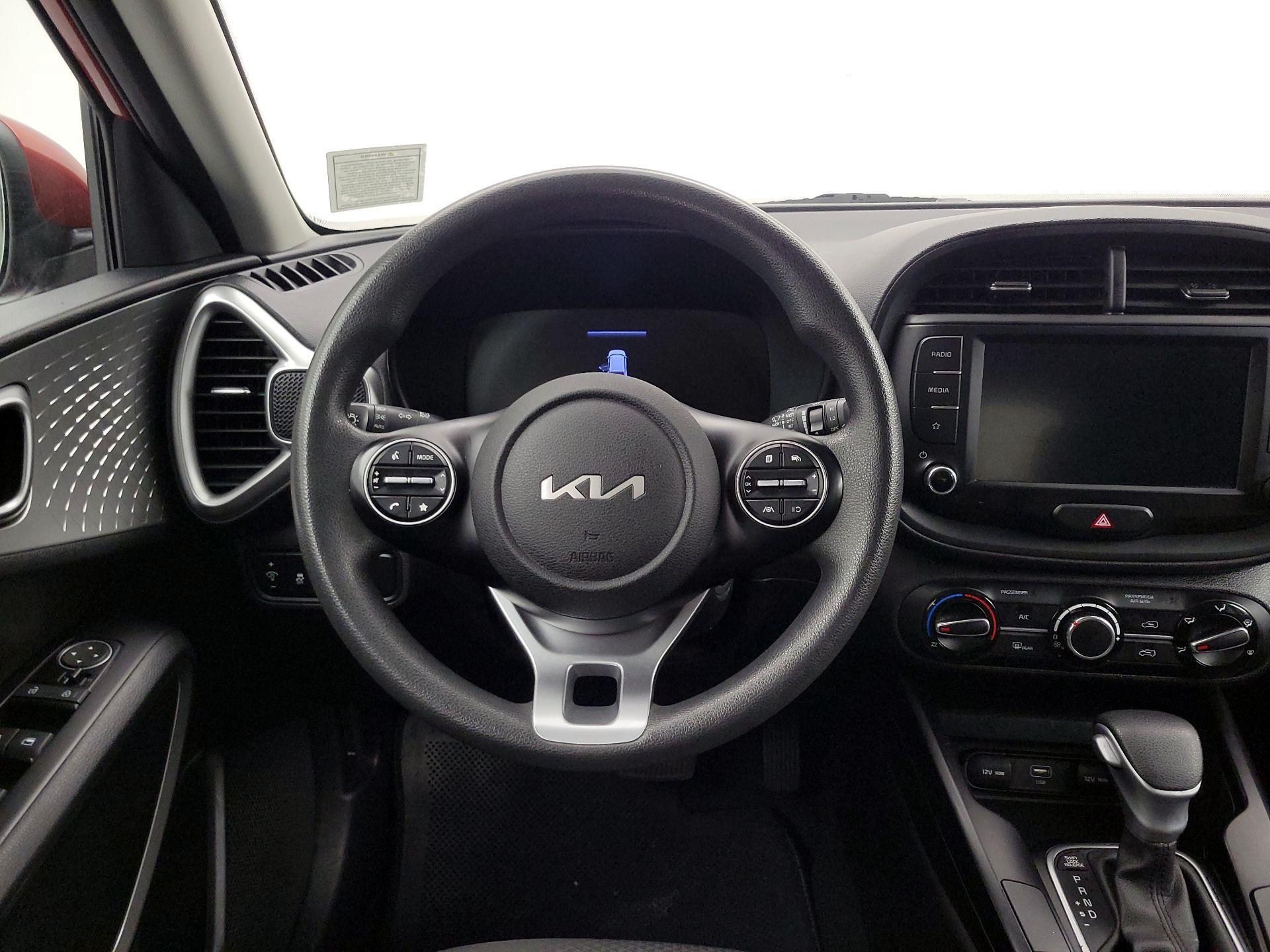 Thumbnail: 2023 Kia Soul - 10