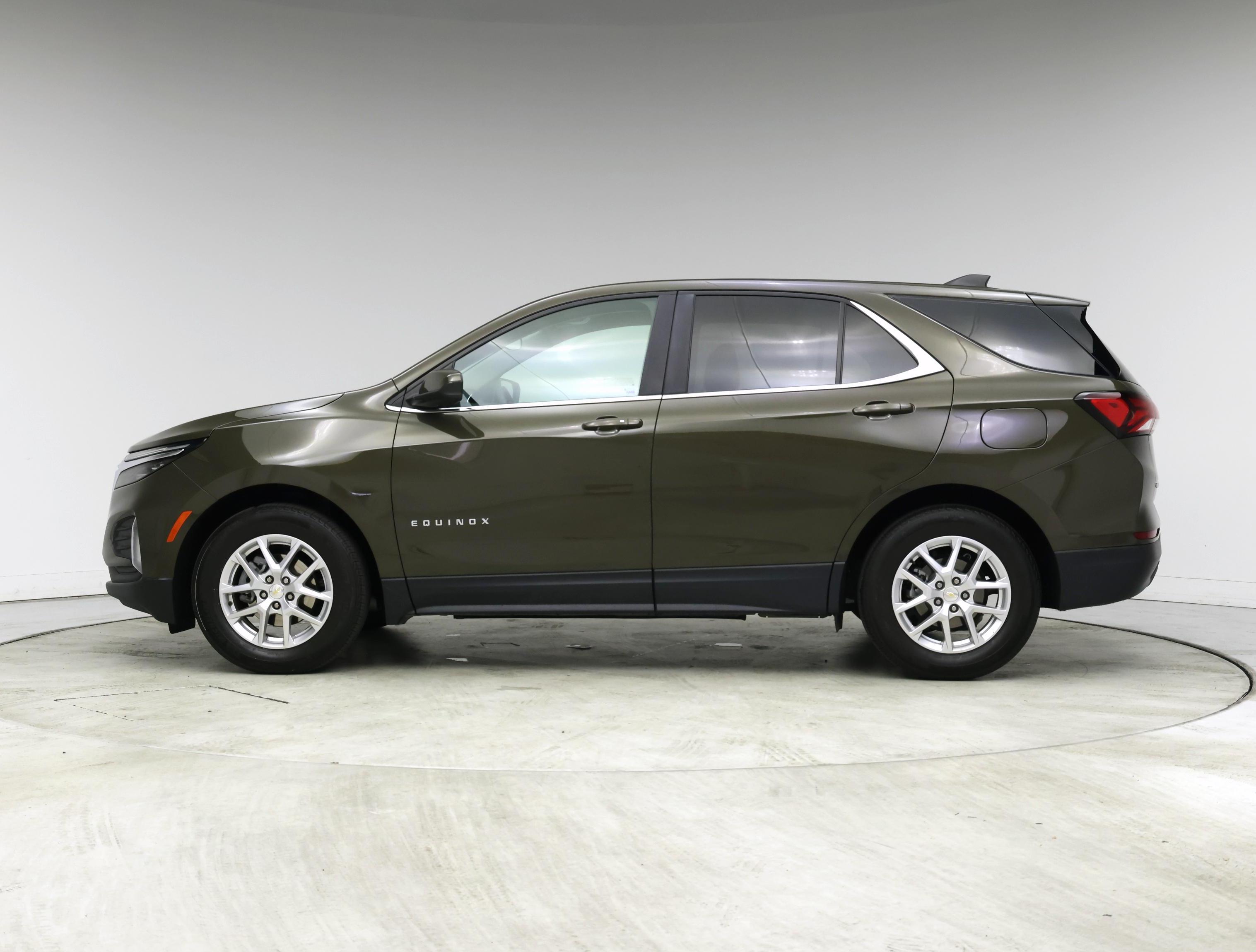 Thumbnail: 2023 Chevrolet Equinox - 3