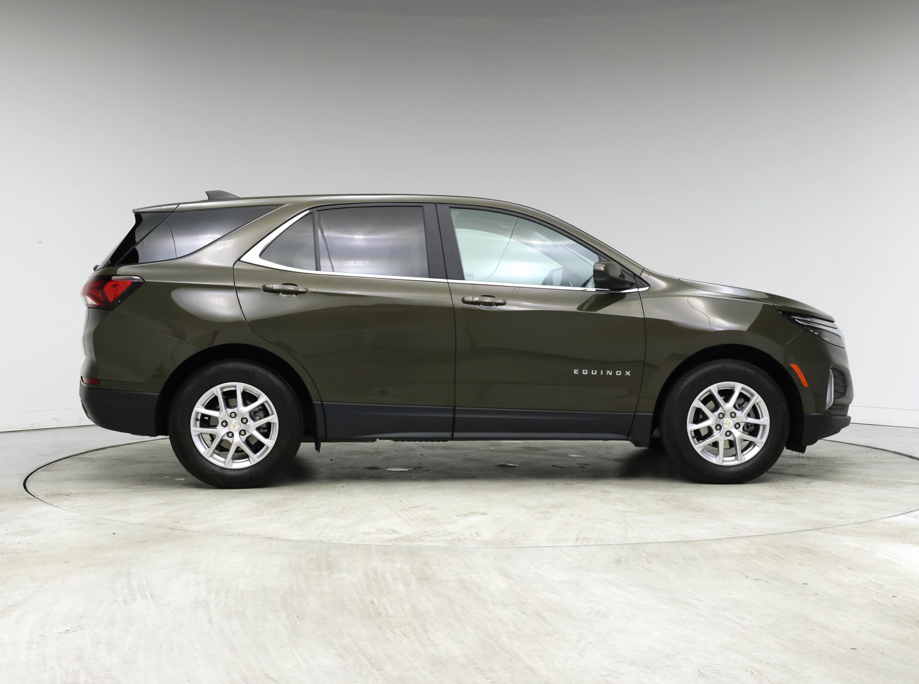 Thumbnail: 2023 Chevrolet Equinox - 7