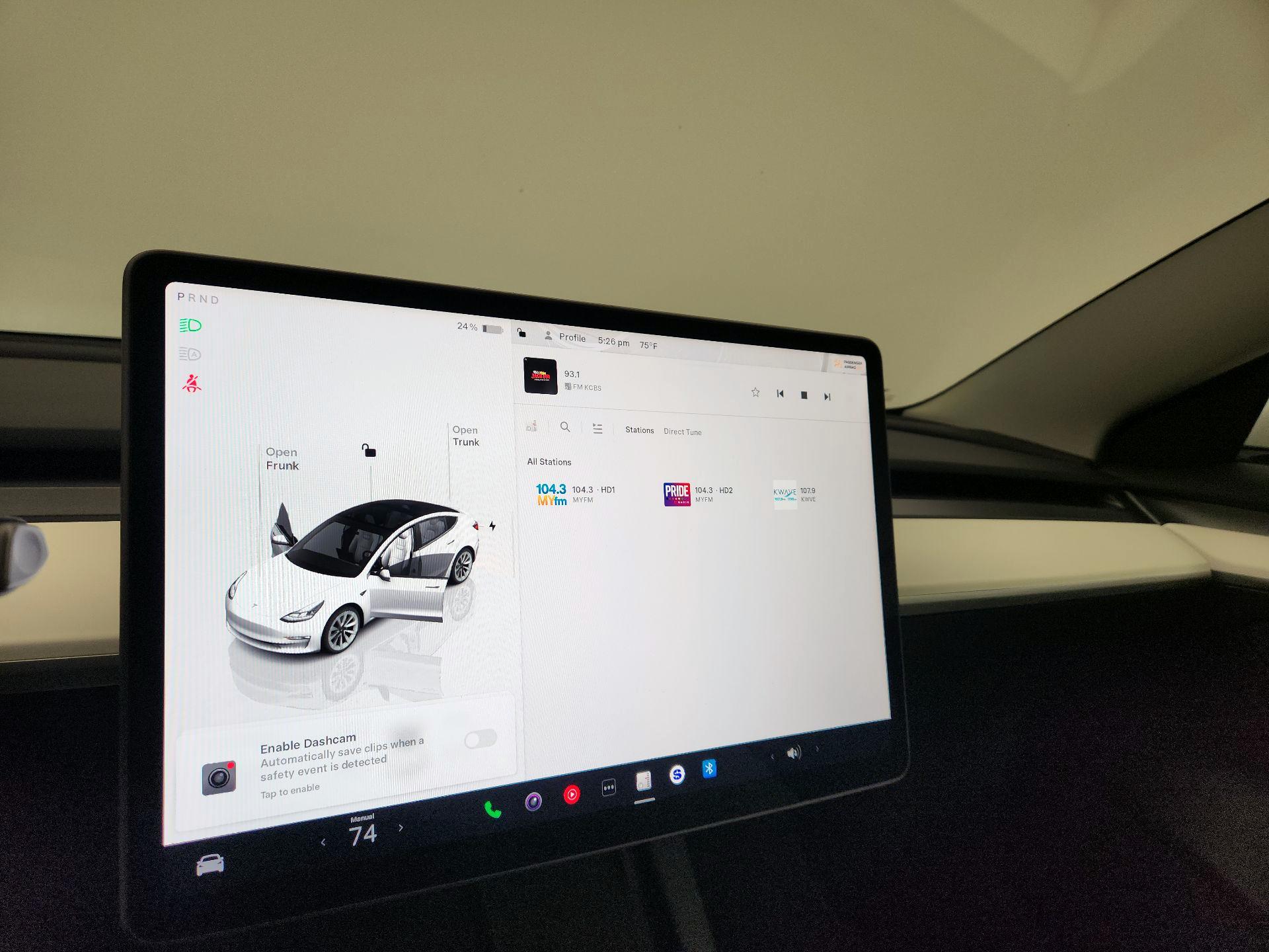 Thumbnail: 2022 Tesla Model 3 - 15