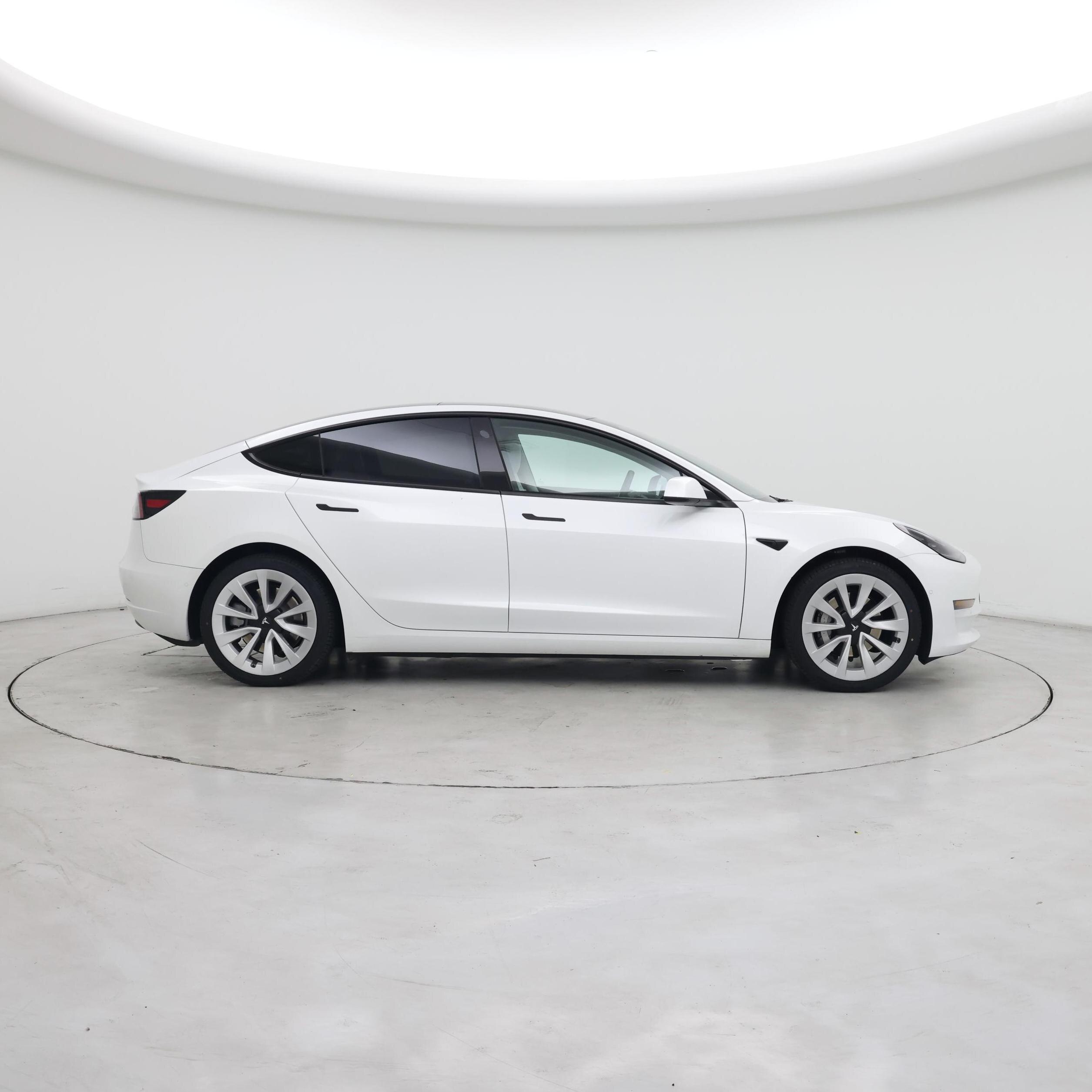Thumbnail: 2022 Tesla Model 3 - 7