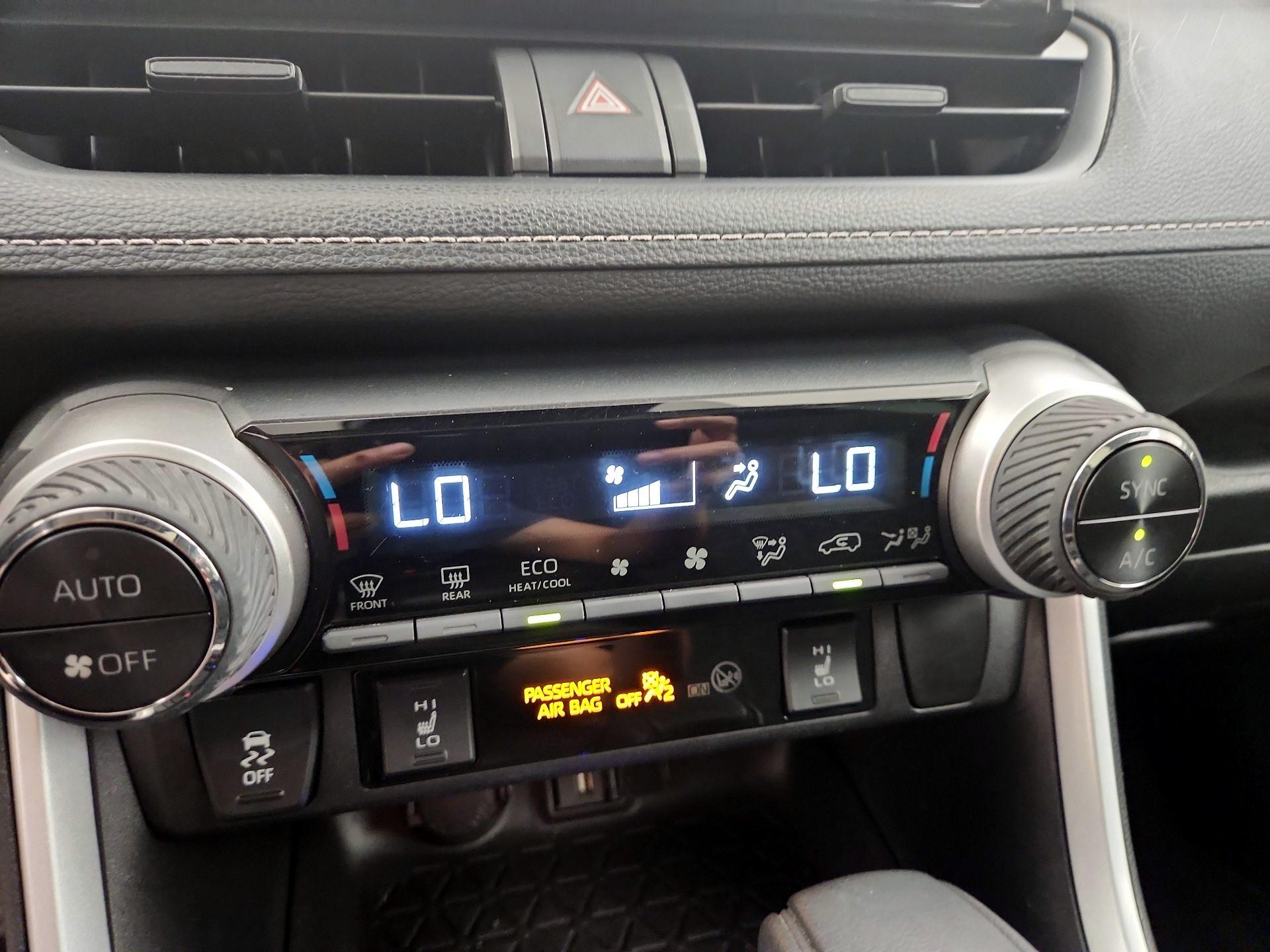 Thumbnail: 2021 Toyota RAV4 - 16