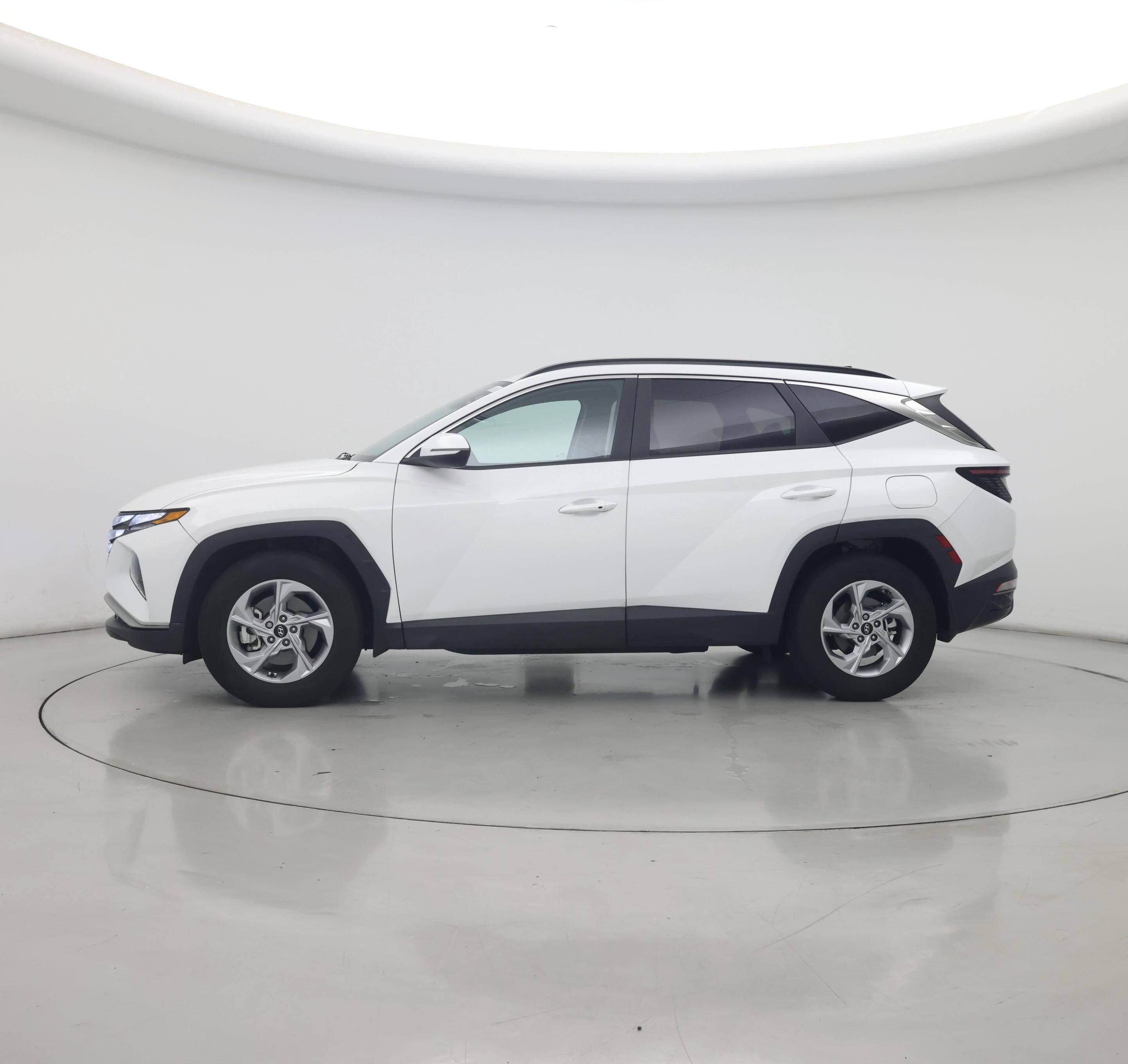 Thumbnail: 2022 Hyundai Tucson - 3