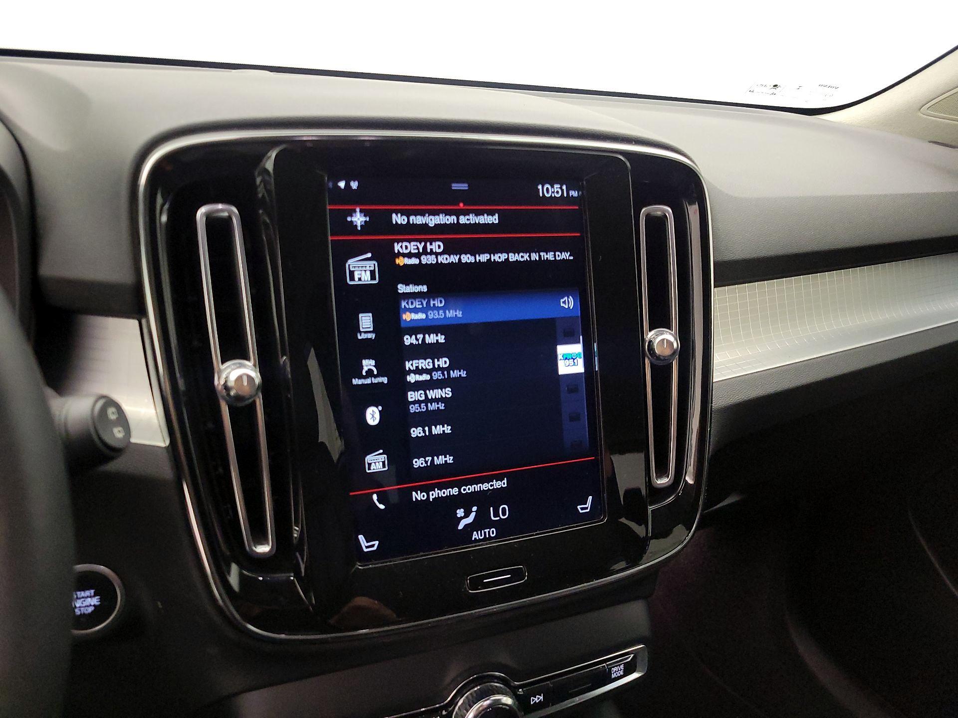 Thumbnail: 2020 Volvo XC40 - 15