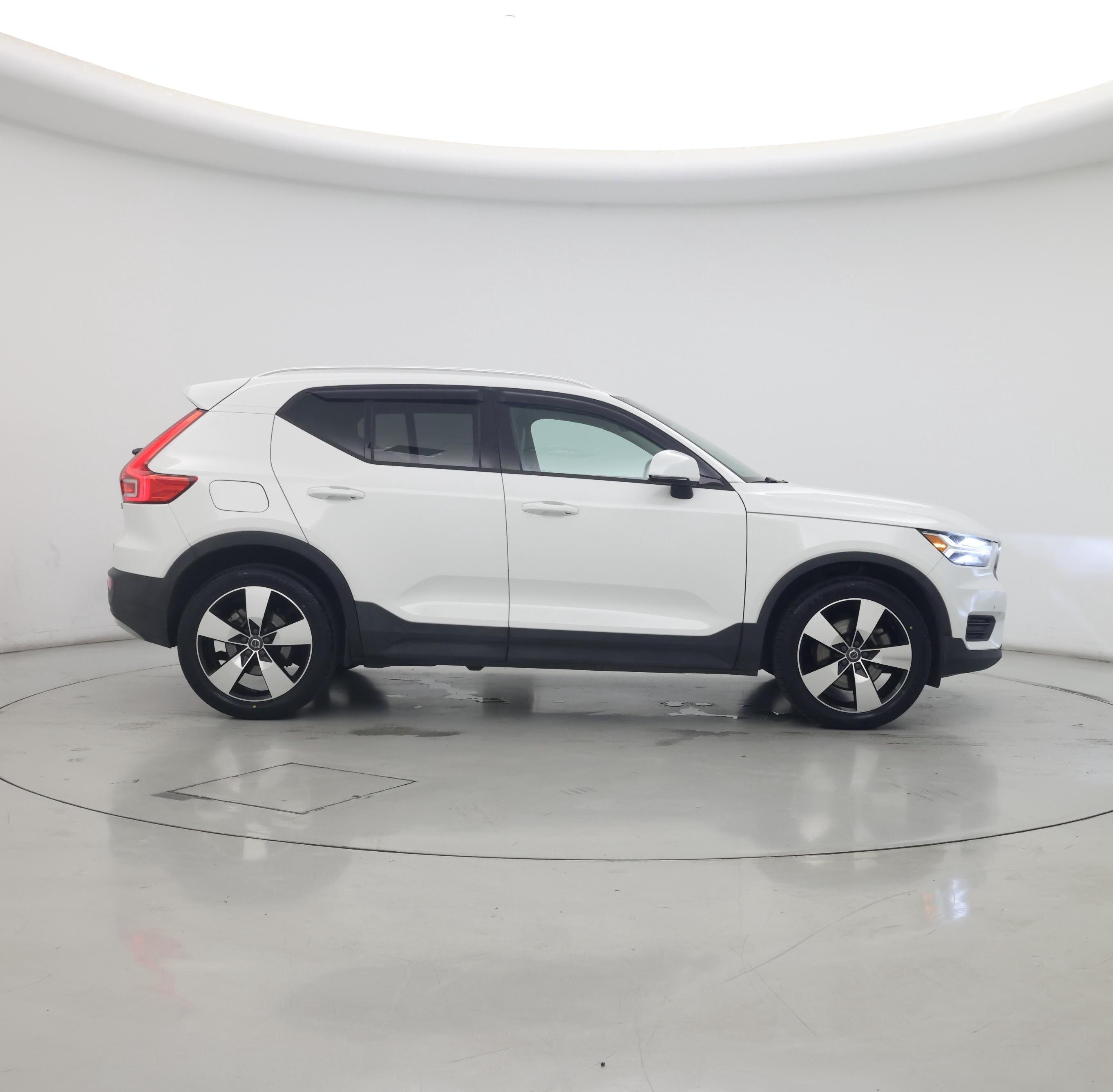 Thumbnail: 2020 Volvo XC40 - 7