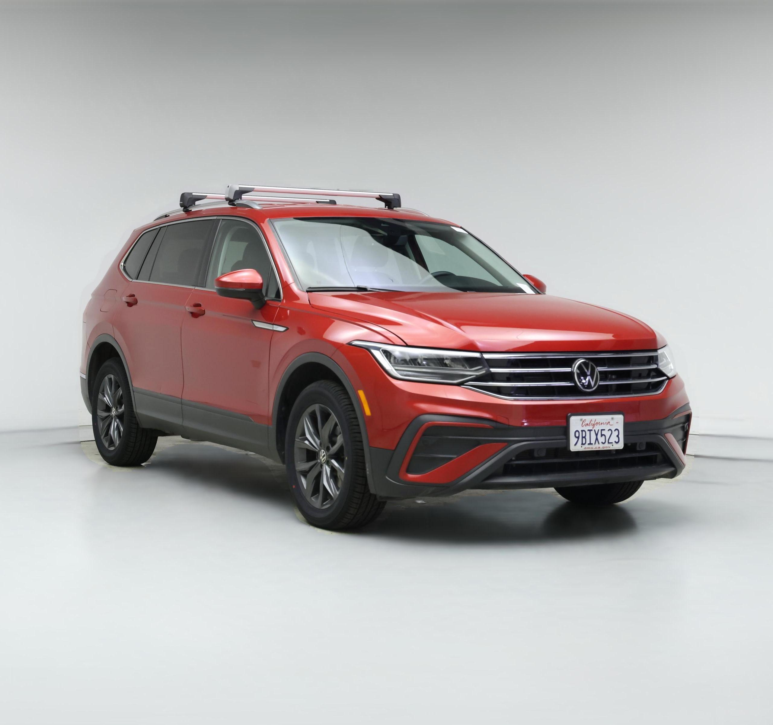 Thumbnail: 2022 Volkswagen Tiguan - 1