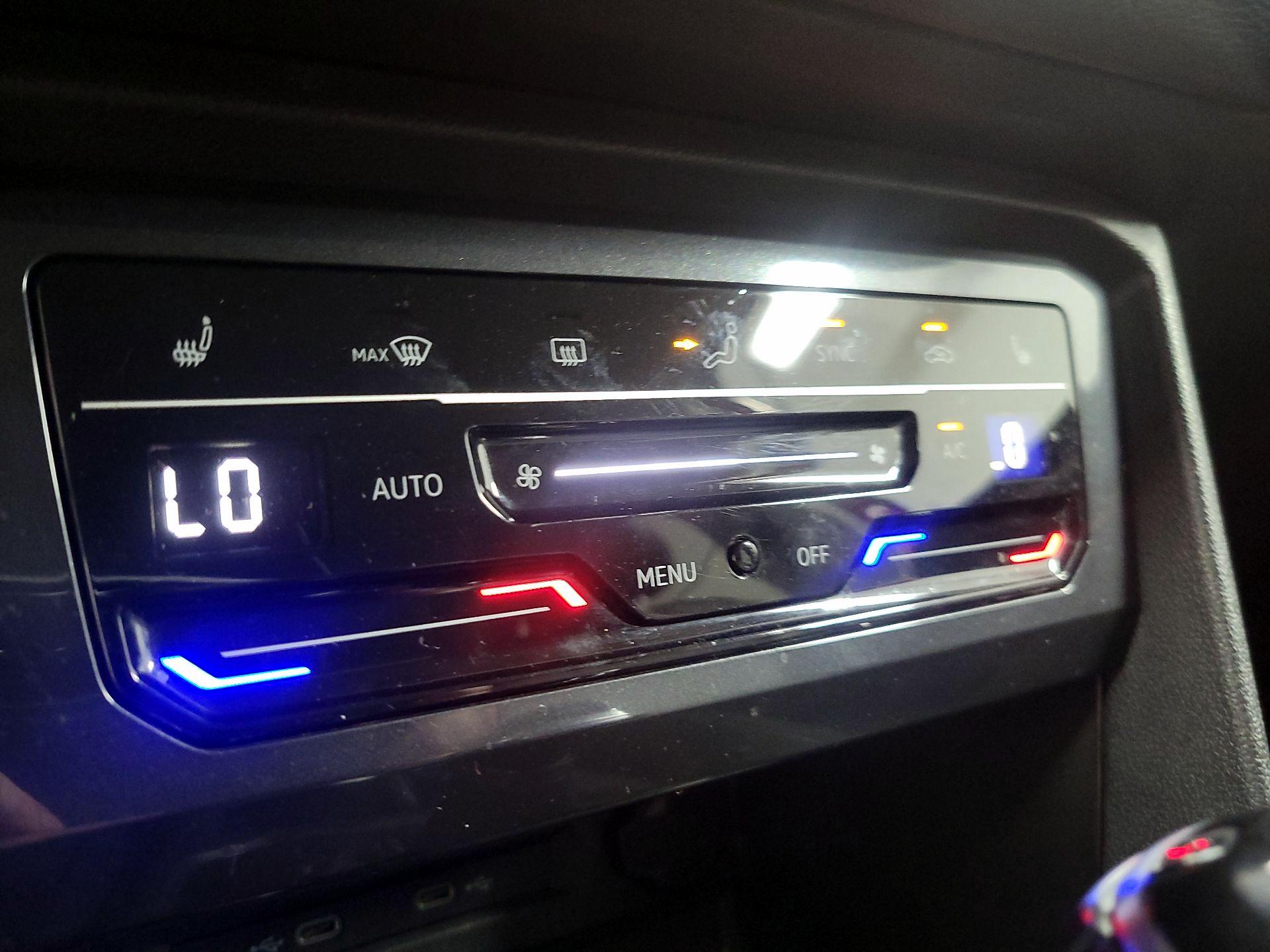 Thumbnail: 2022 Volkswagen Tiguan - 16