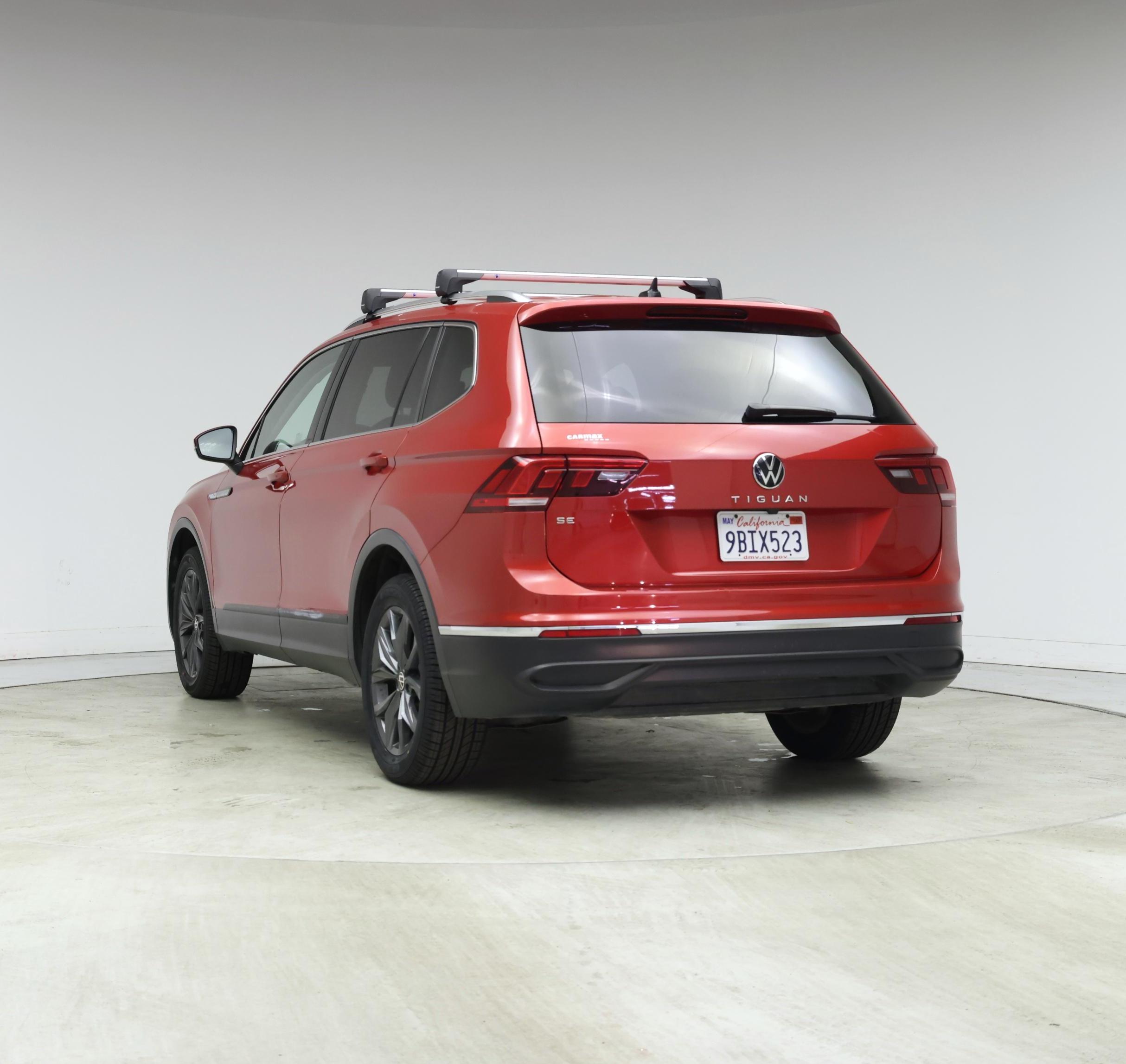 Thumbnail: 2022 Volkswagen Tiguan - 2