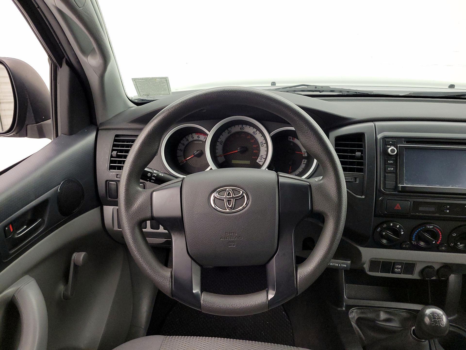 Thumbnail: 2014 Toyota Tacoma - 10