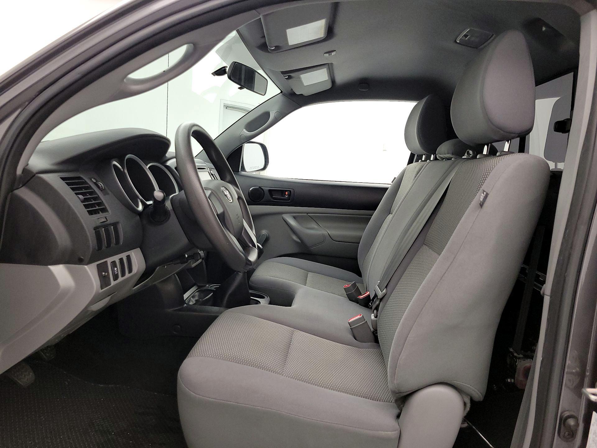 Thumbnail: 2014 Toyota Tacoma - 11