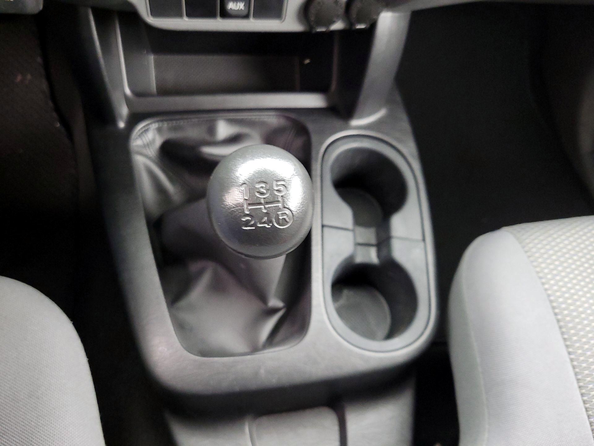 Thumbnail: 2014 Toyota Tacoma - 16