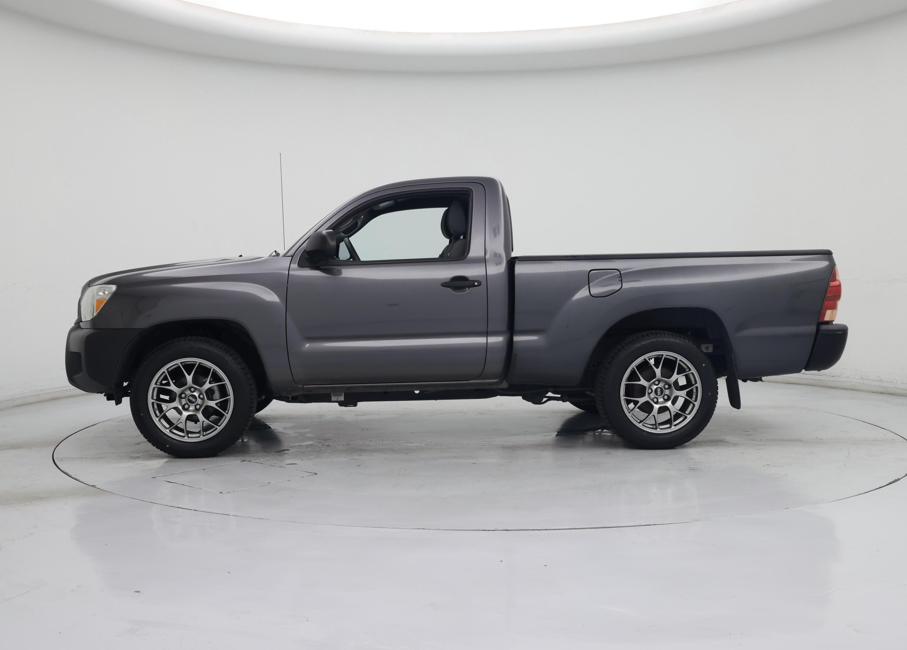 Thumbnail: 2014 Toyota Tacoma - 3
