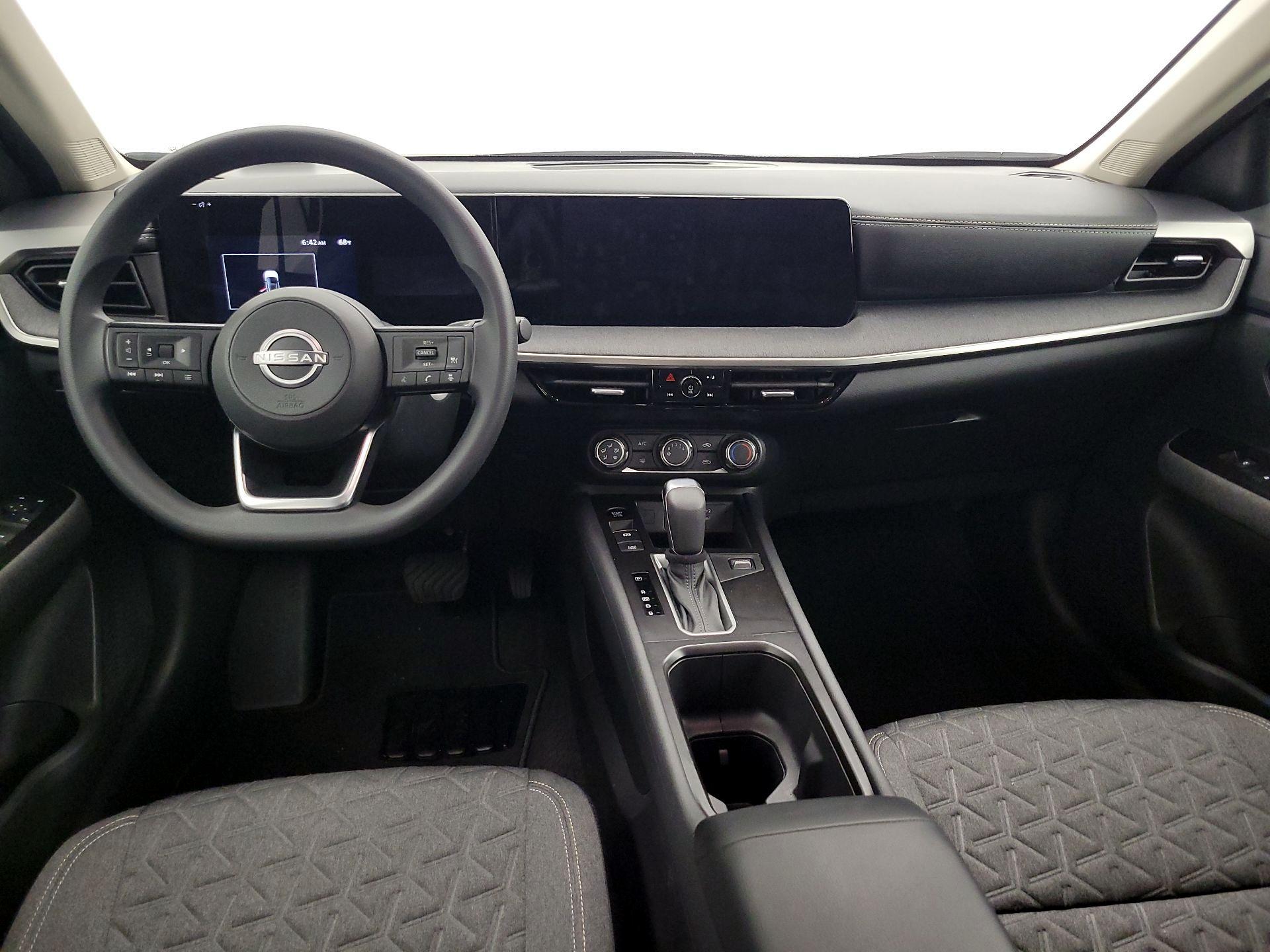 Thumbnail: 2025 Nissan Kicks - 9