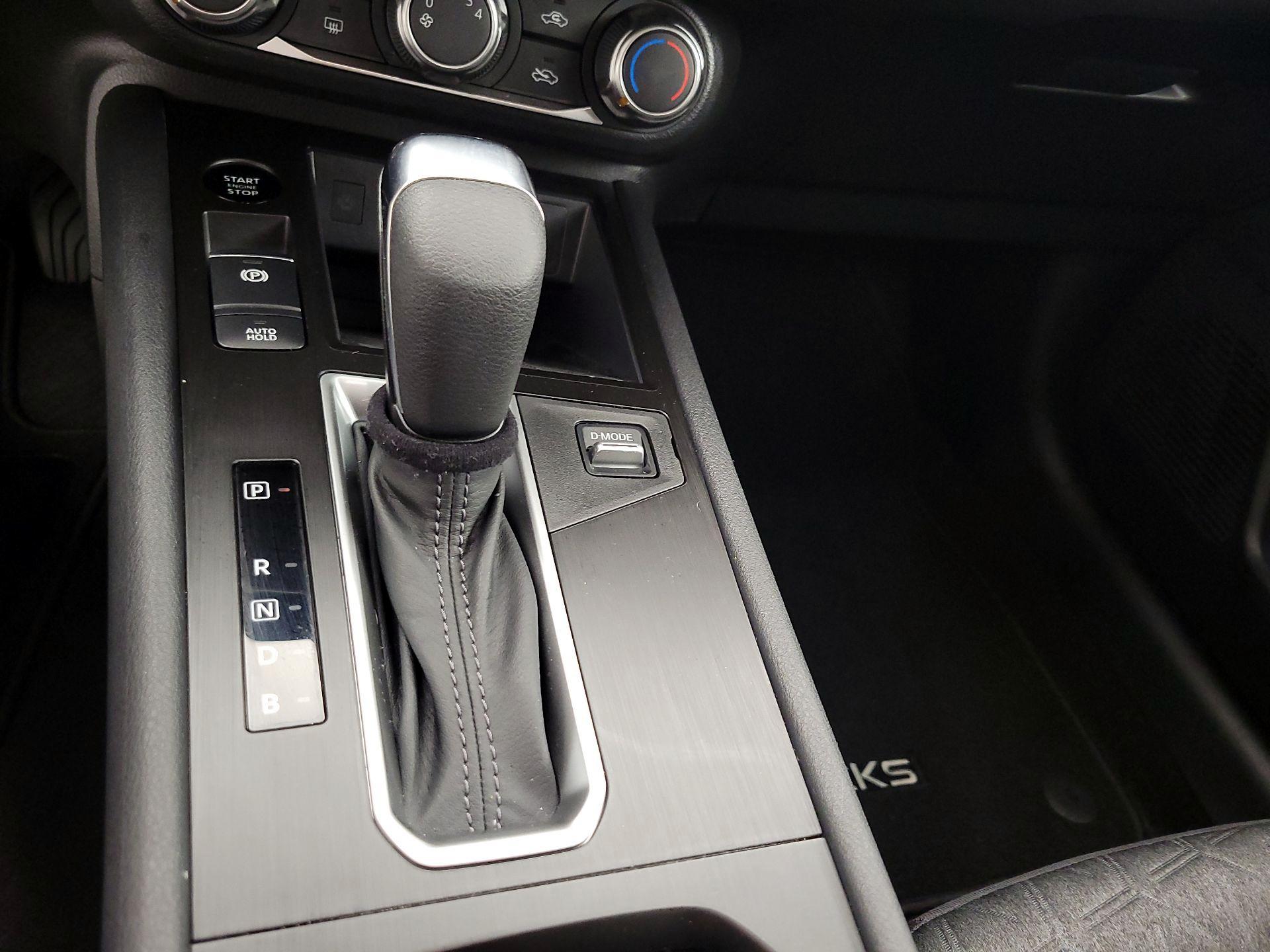 Thumbnail: 2025 Nissan Kicks - 16